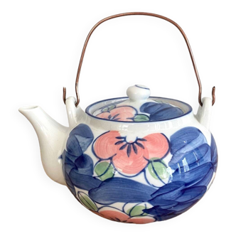 Earthenware teapot for 4 cups