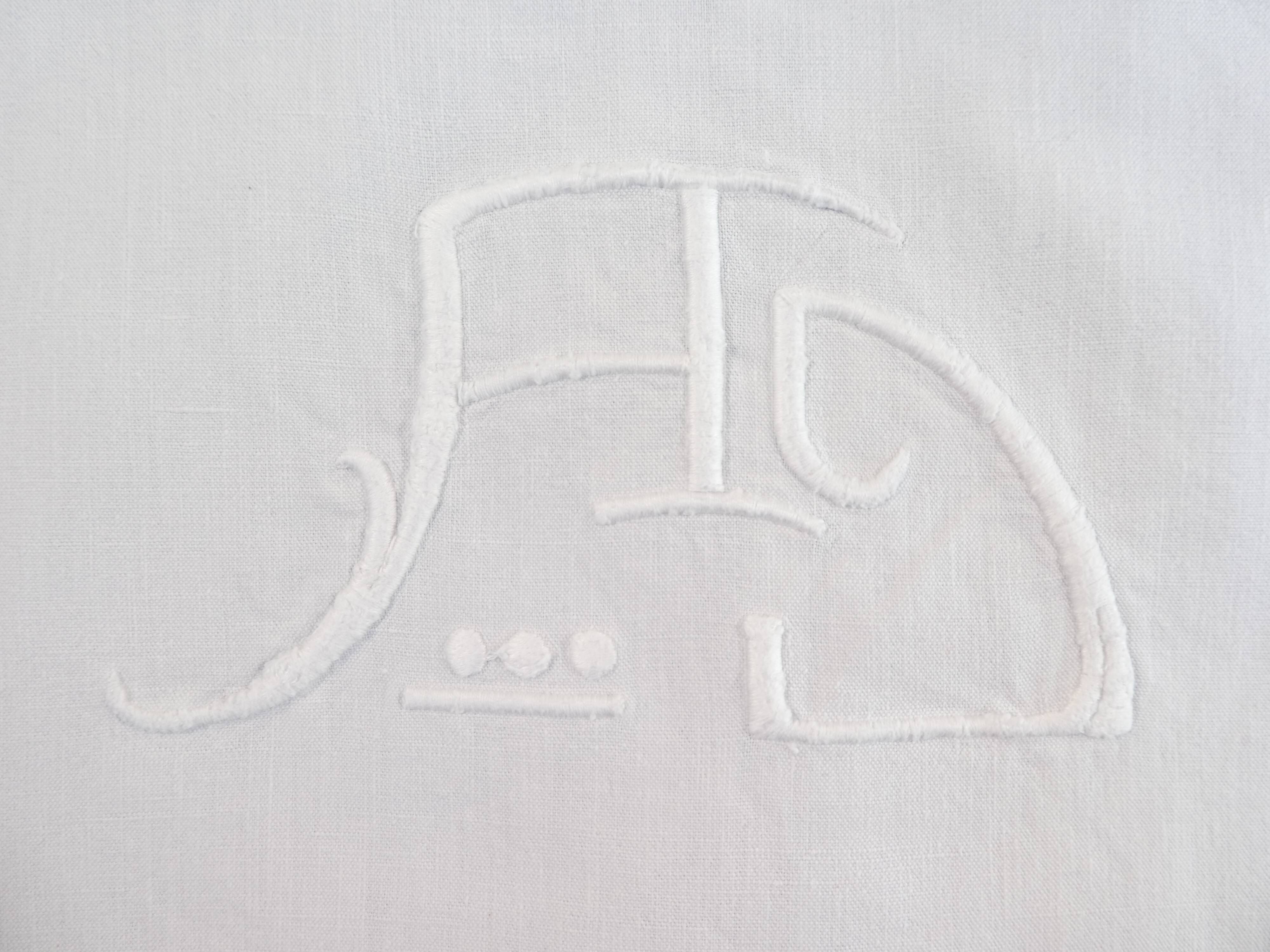 Old Cloth Metis 190 x 300 Day Scale Embroidery Monogram AD