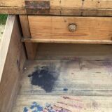 Petit bureau de pente ancien en sapin
