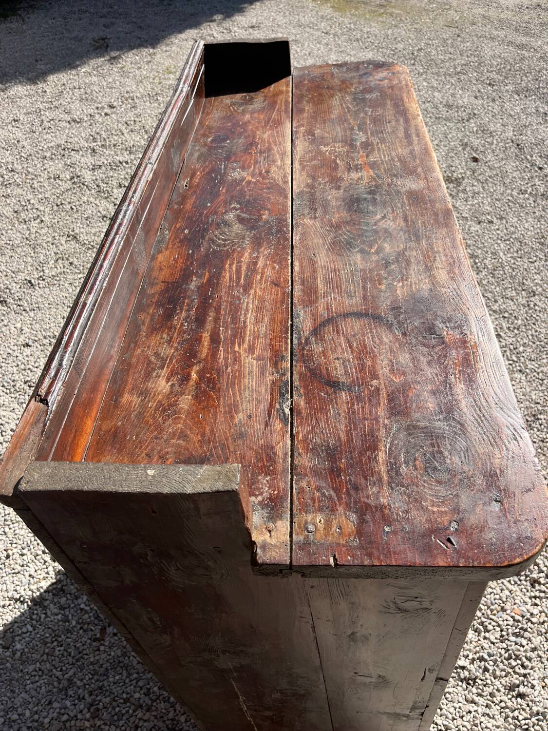 Antique pine sideboard from the 1920s/1930s.