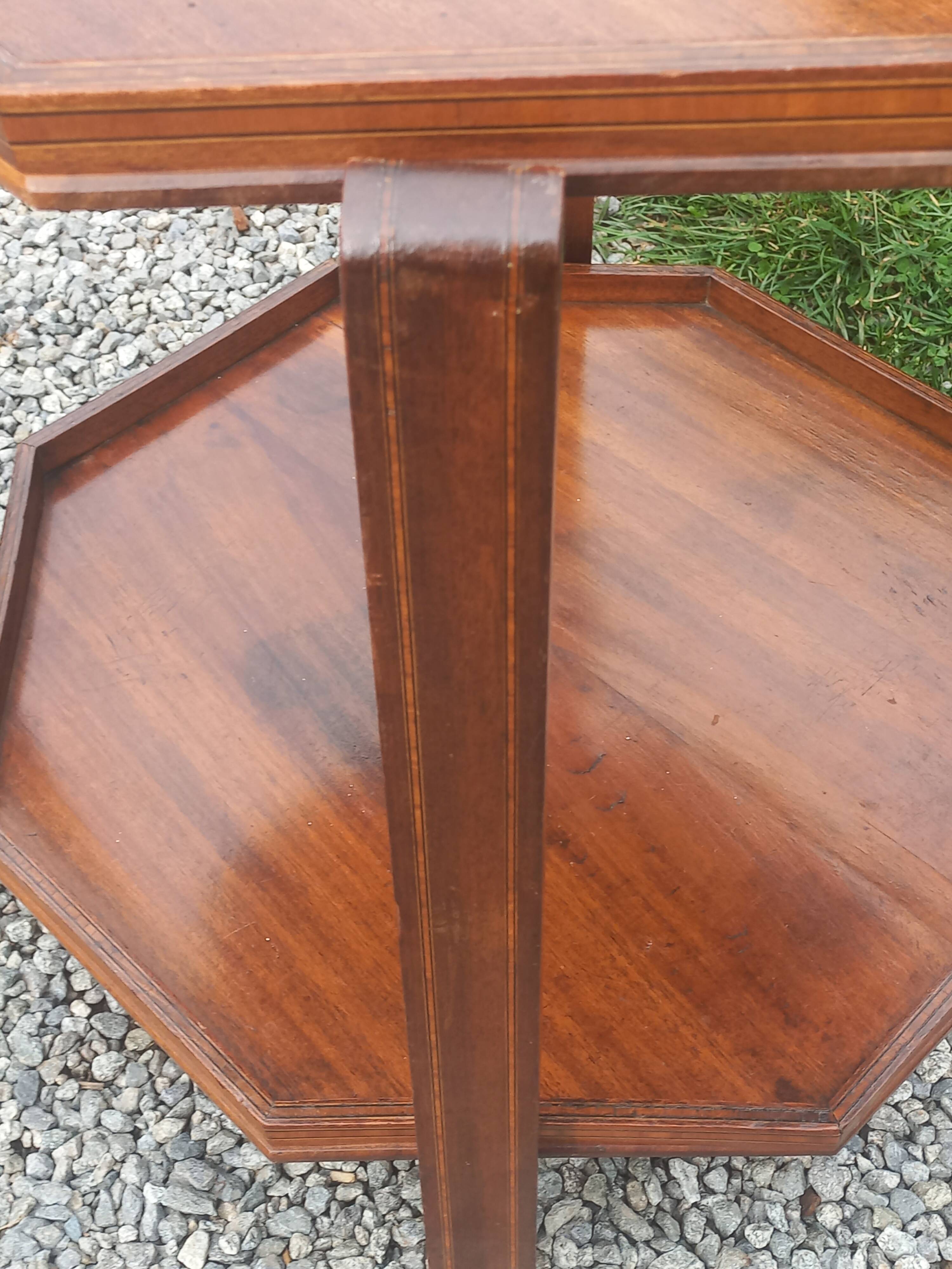 Art Deco folding side table in mahogany with double top marquetry.