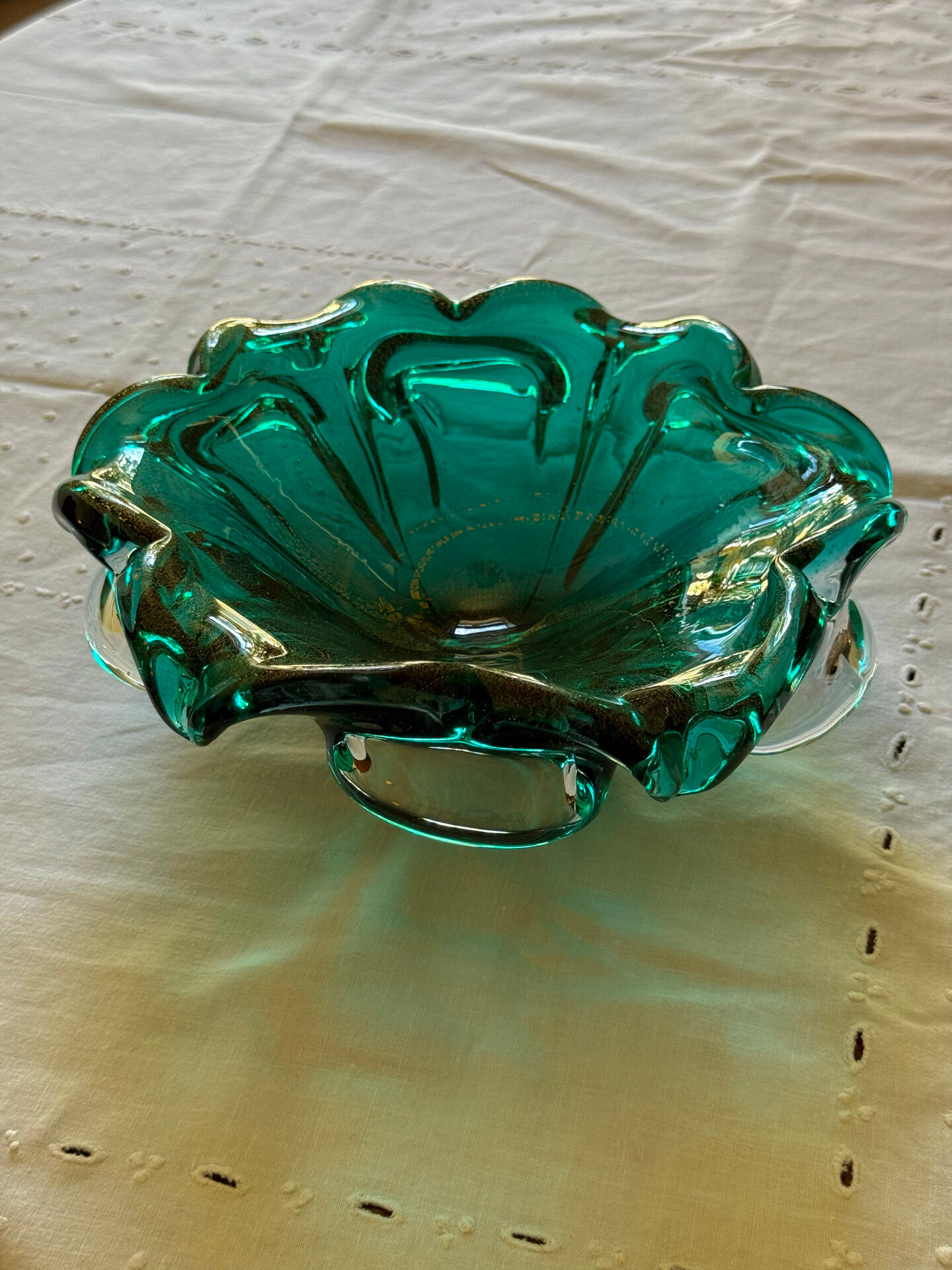 Bowl / pocket emptier / glass centrepiece in Murano style from the 1970s.