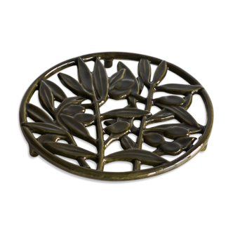 Enamelled cast iron flat