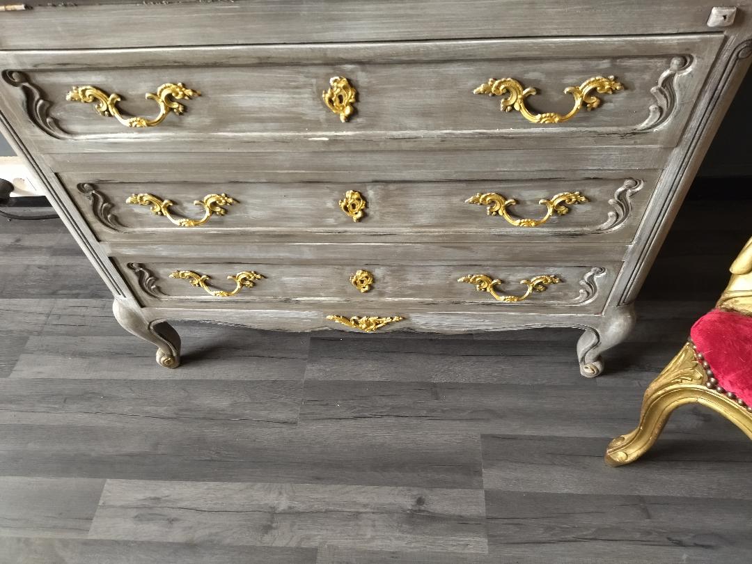 Louis XV style skate secretary