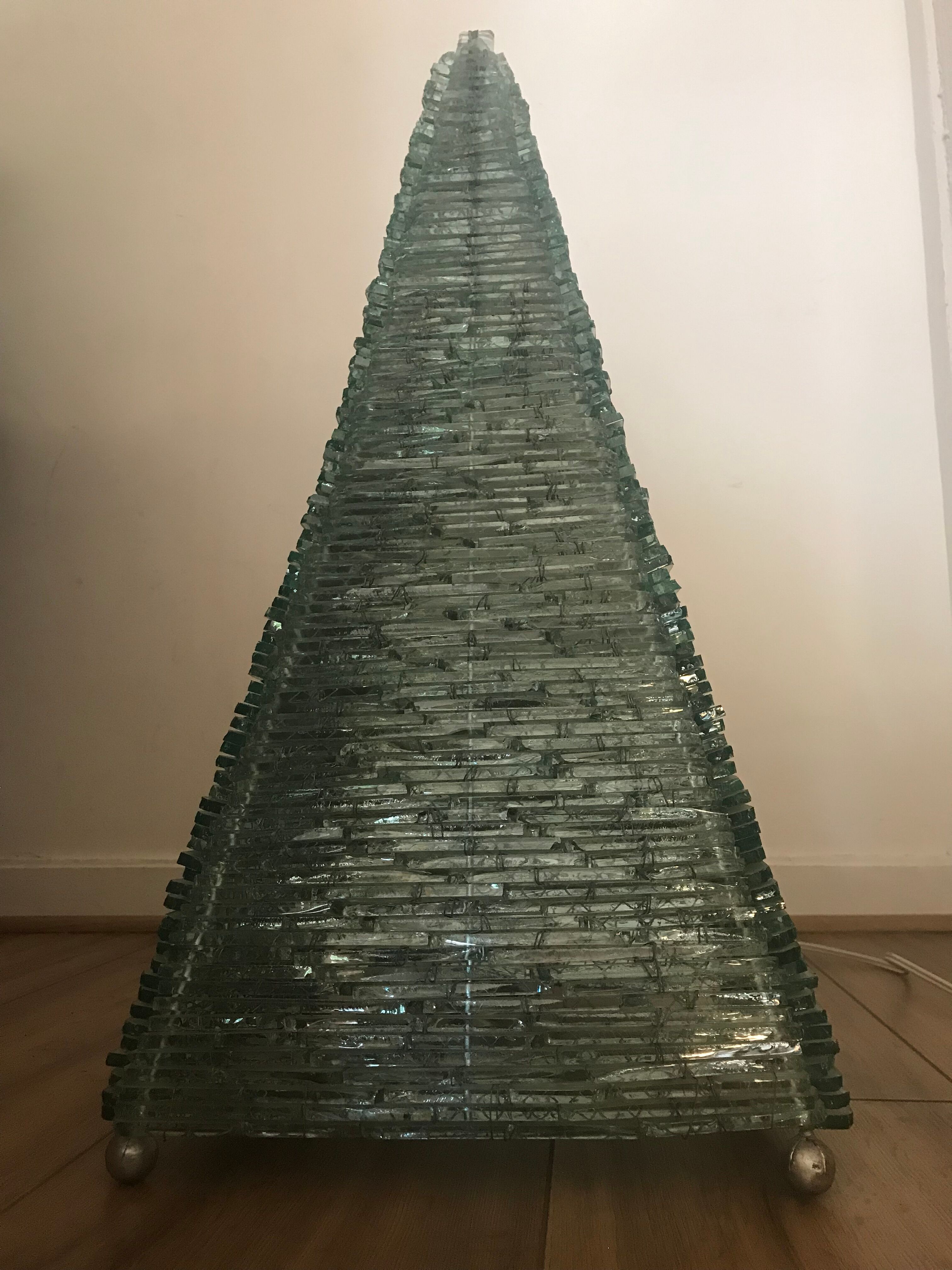 Stacked glass pyramid lamp 1970