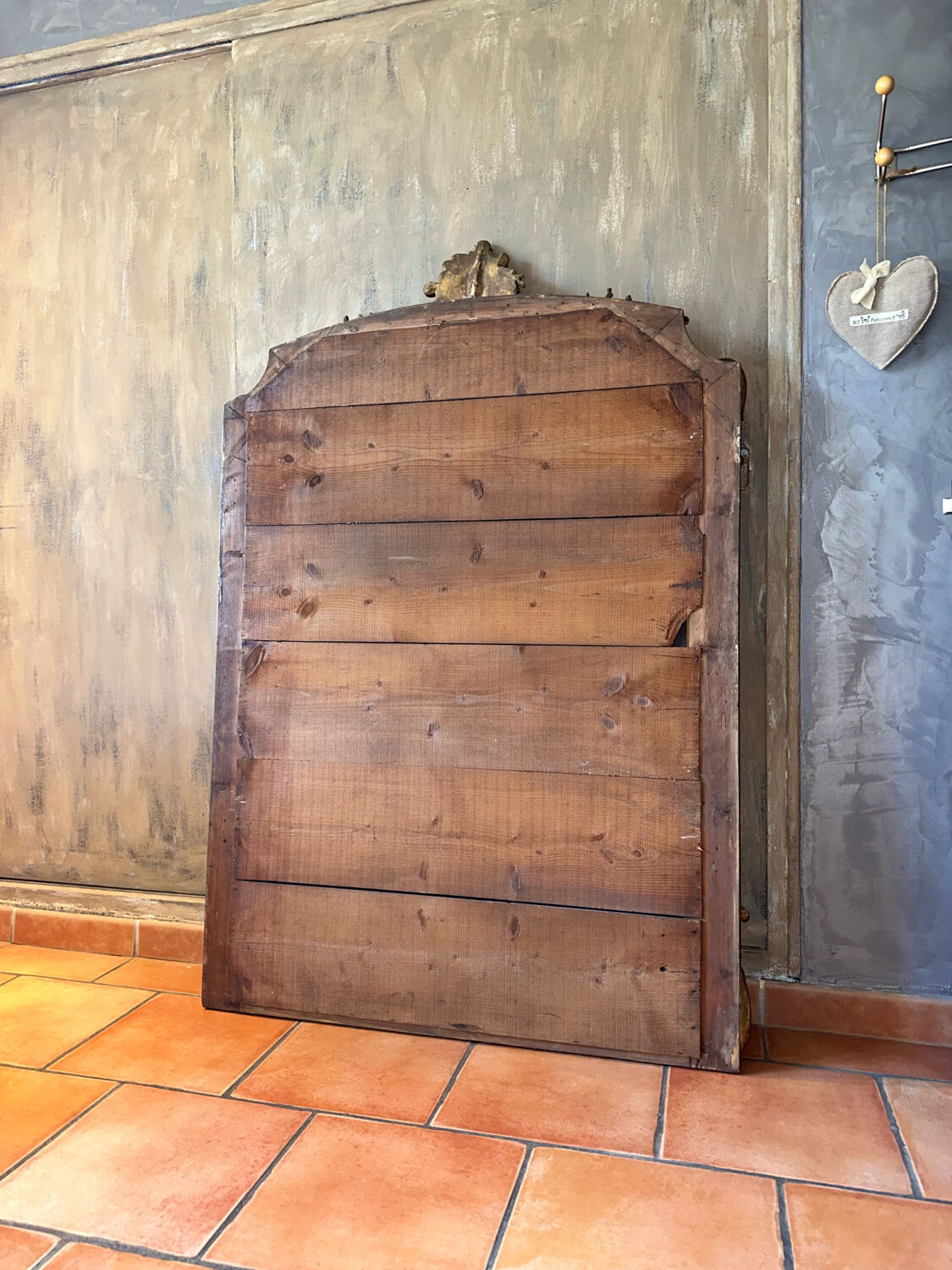 19th-century gilded pediment mirror