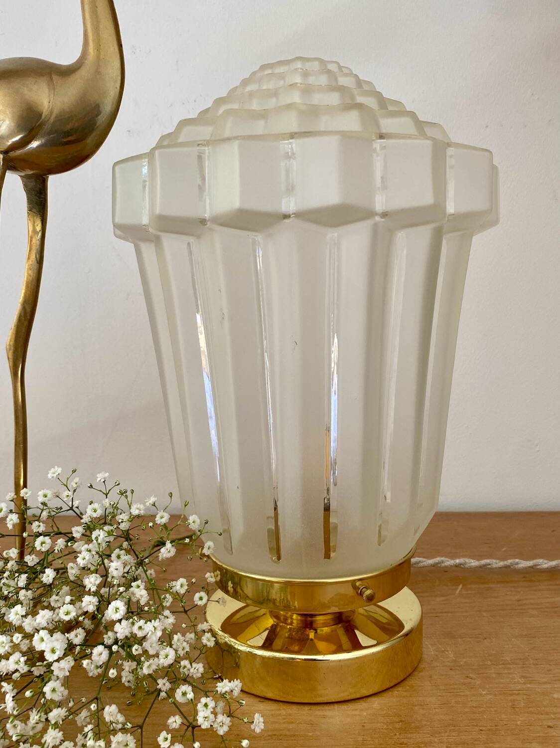 Vintage art deco globe table lamp in frosted glass