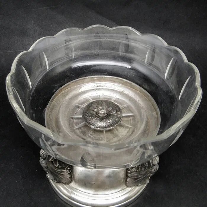 I8U Art Deco Cake Stand on Columns