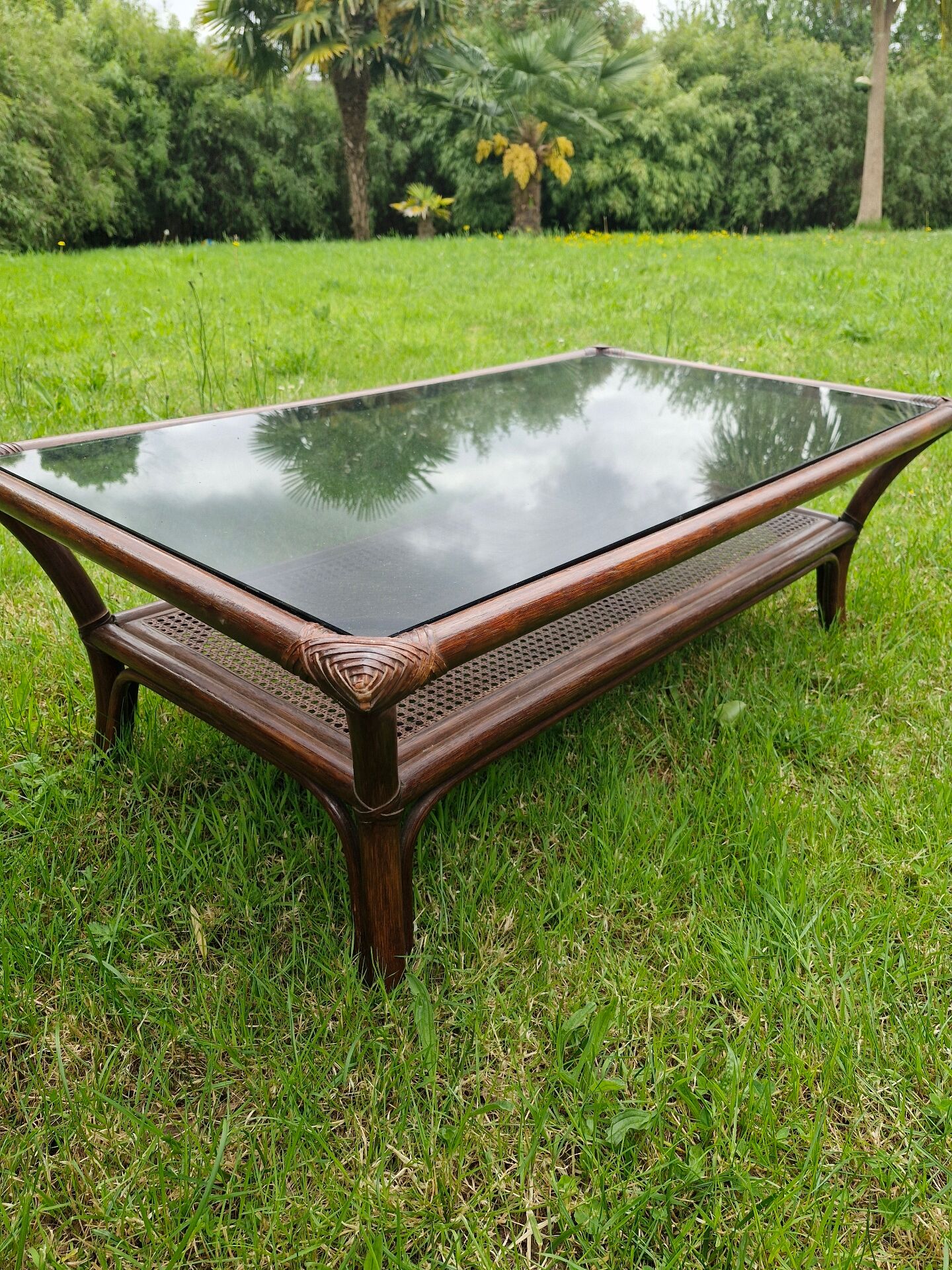 Table basse en bambou et rotin