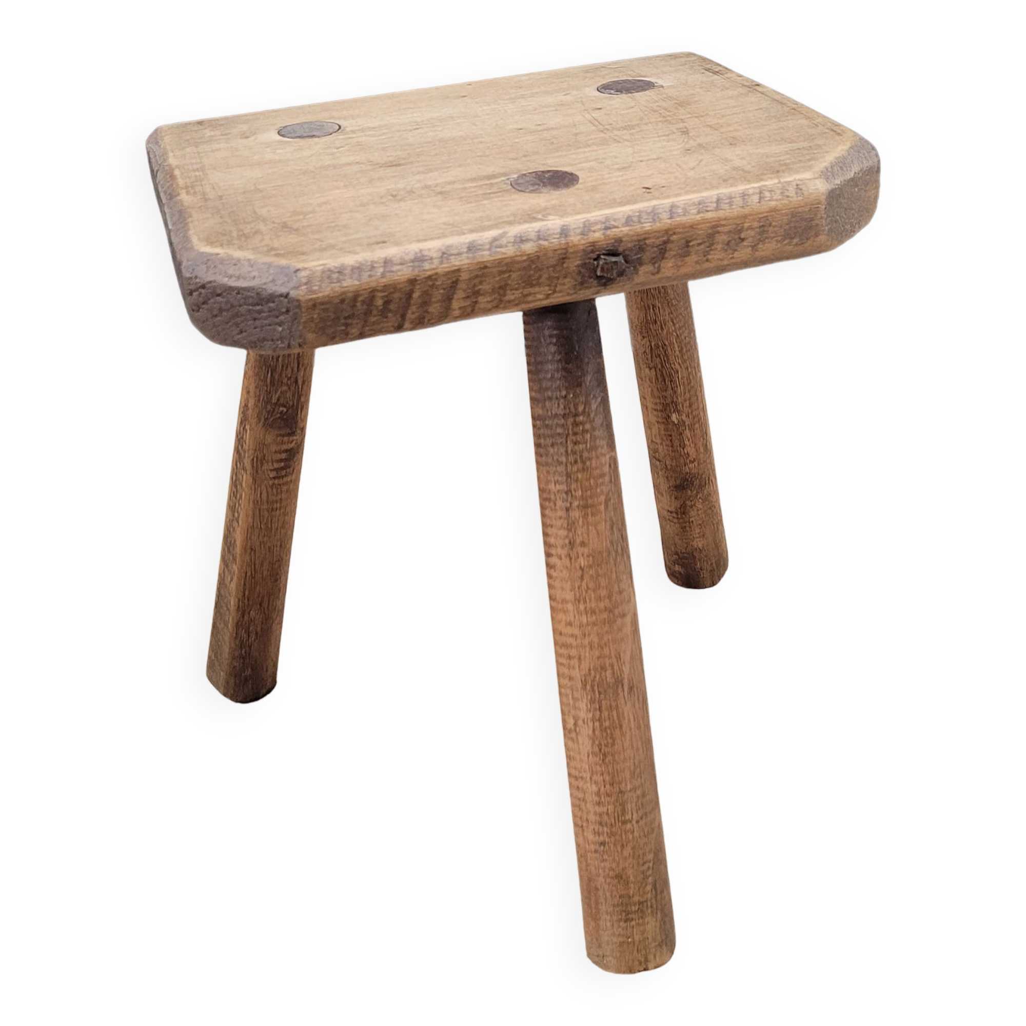 Tripod stool rectangle corners cut corners
