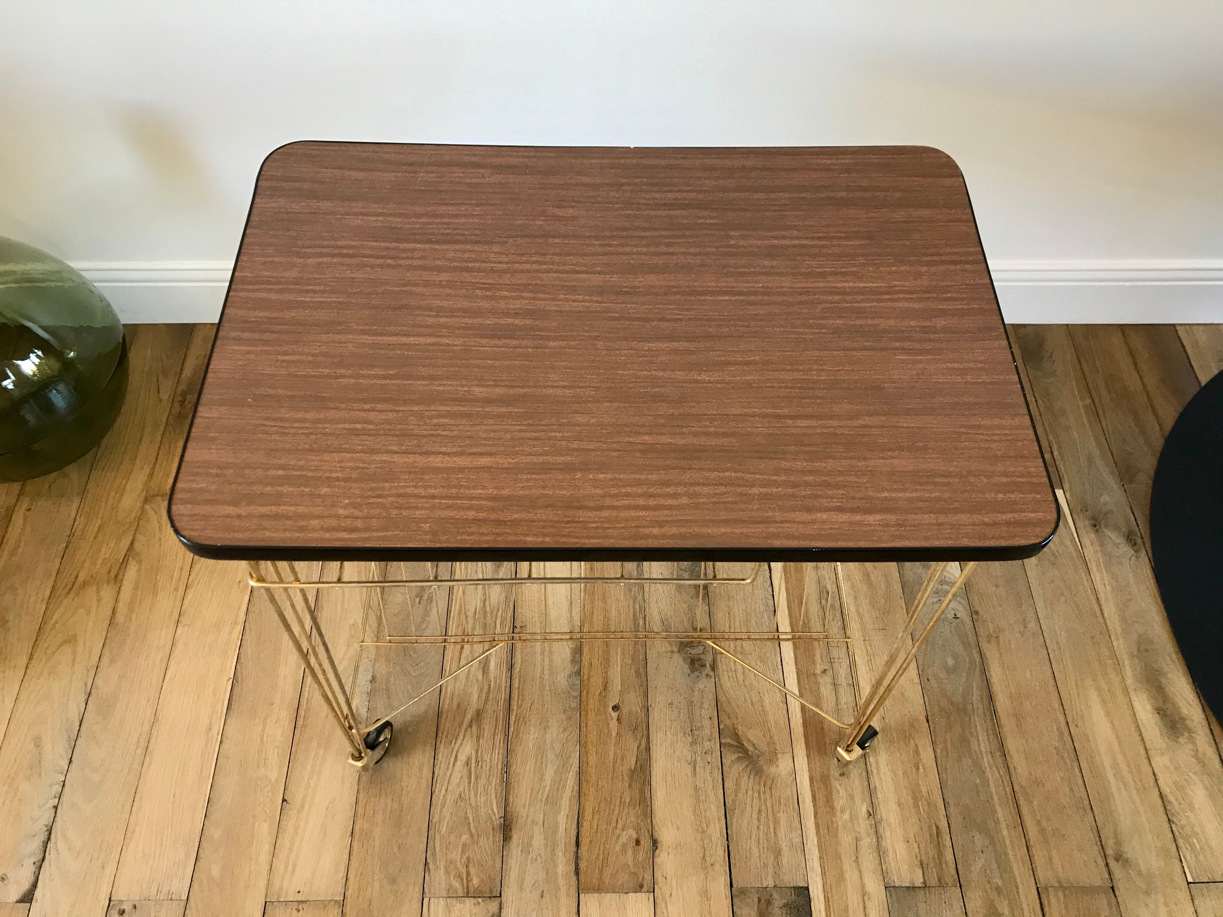 Rolling table vinyl row in formica and gold metal years 60-70