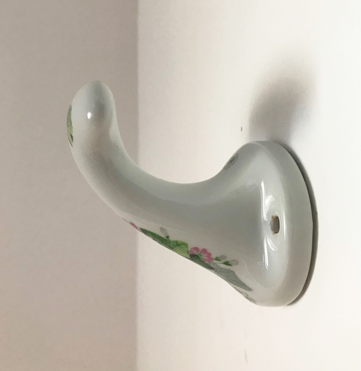 Set of 5 Limoges porcelain patères