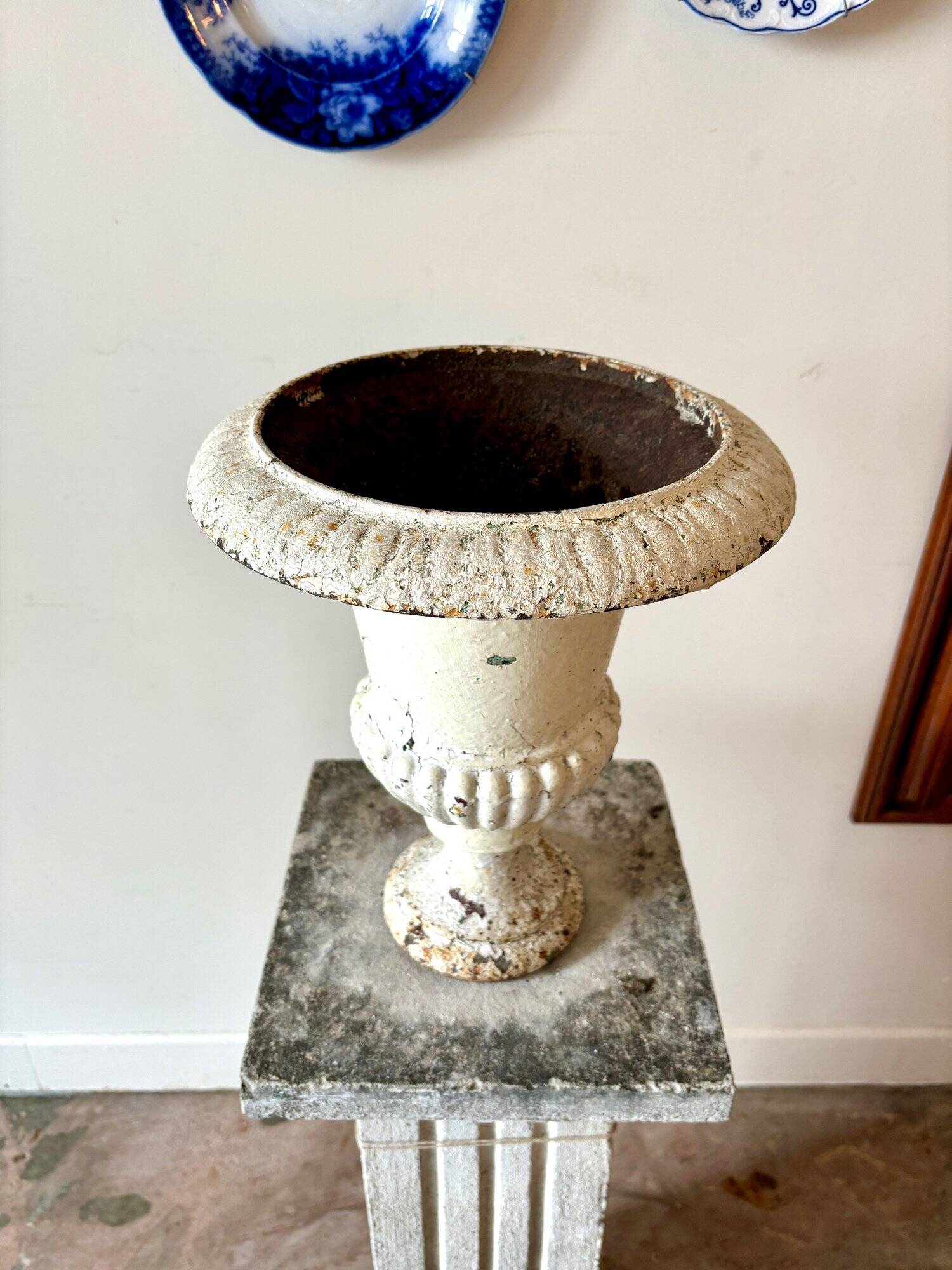 Medici pot in white cast iron - shower base