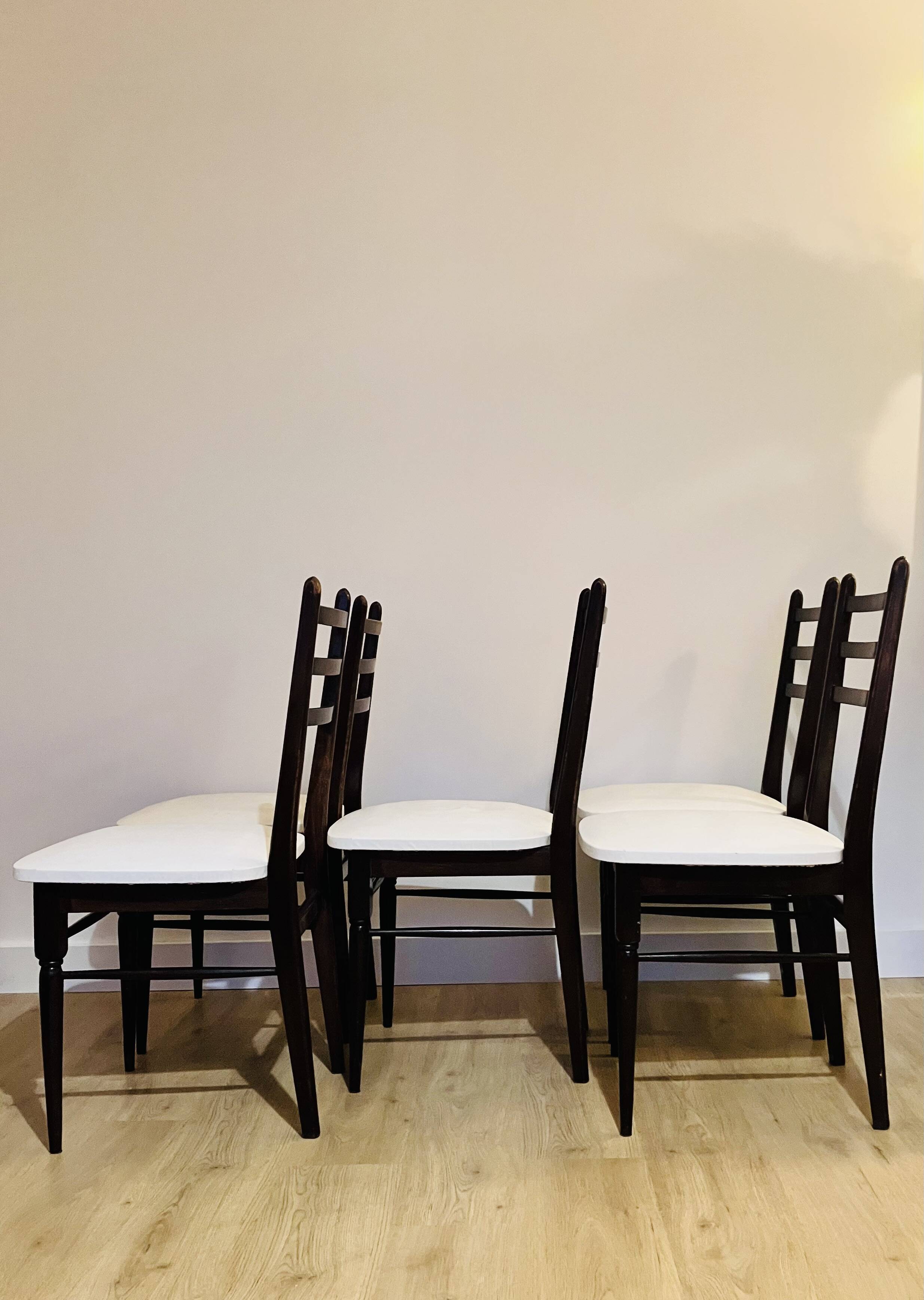 Lot de 5 chaises bois et Skaï blanc