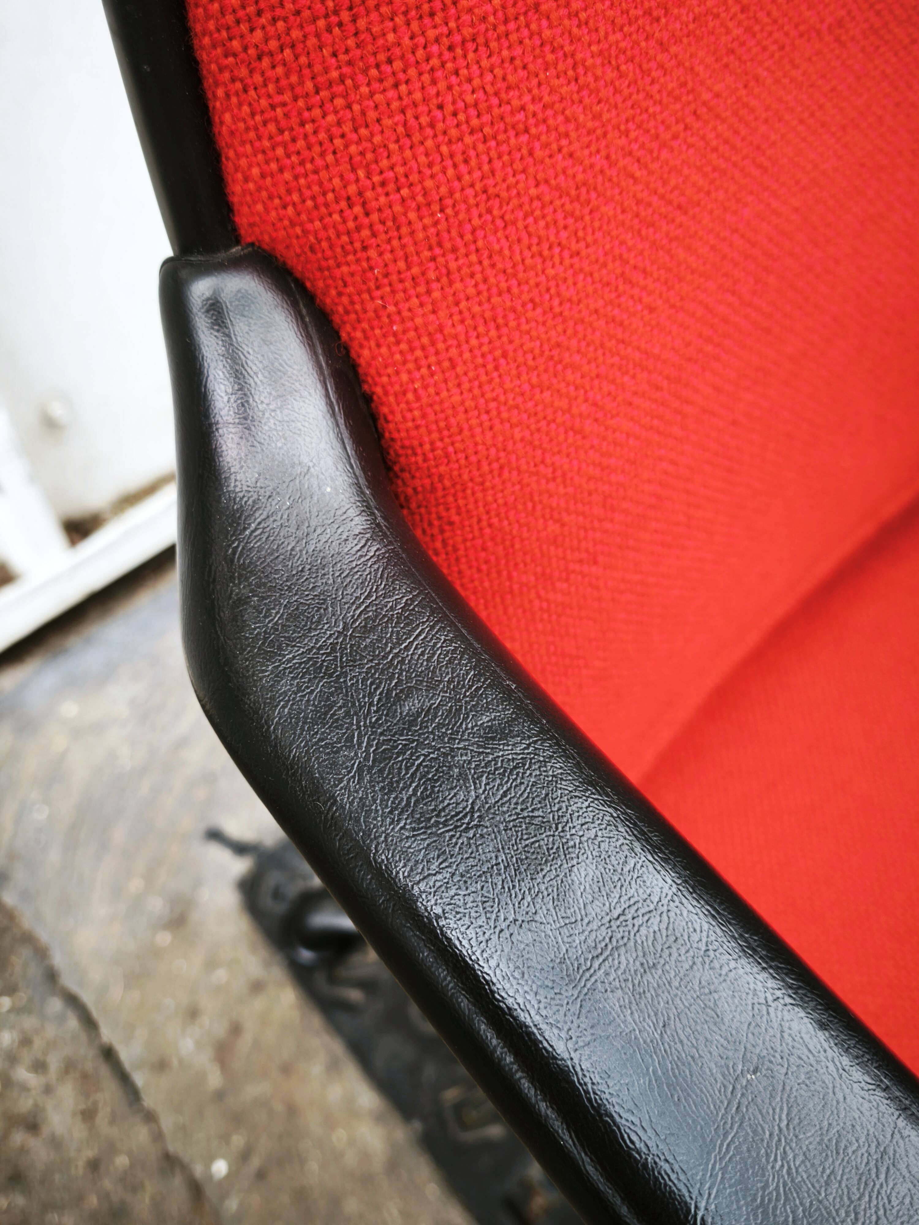Set of 3 Comforto office chairs