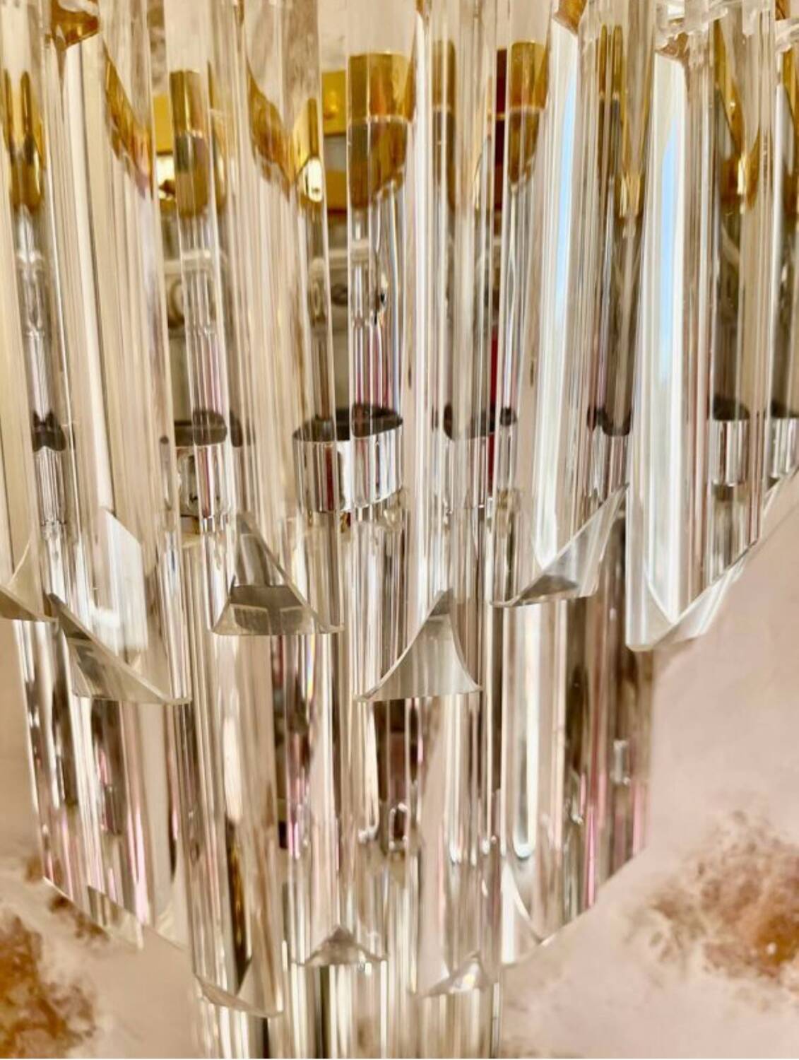 Venini wall lamp in glass with gold and chrome structure, Italy 1980