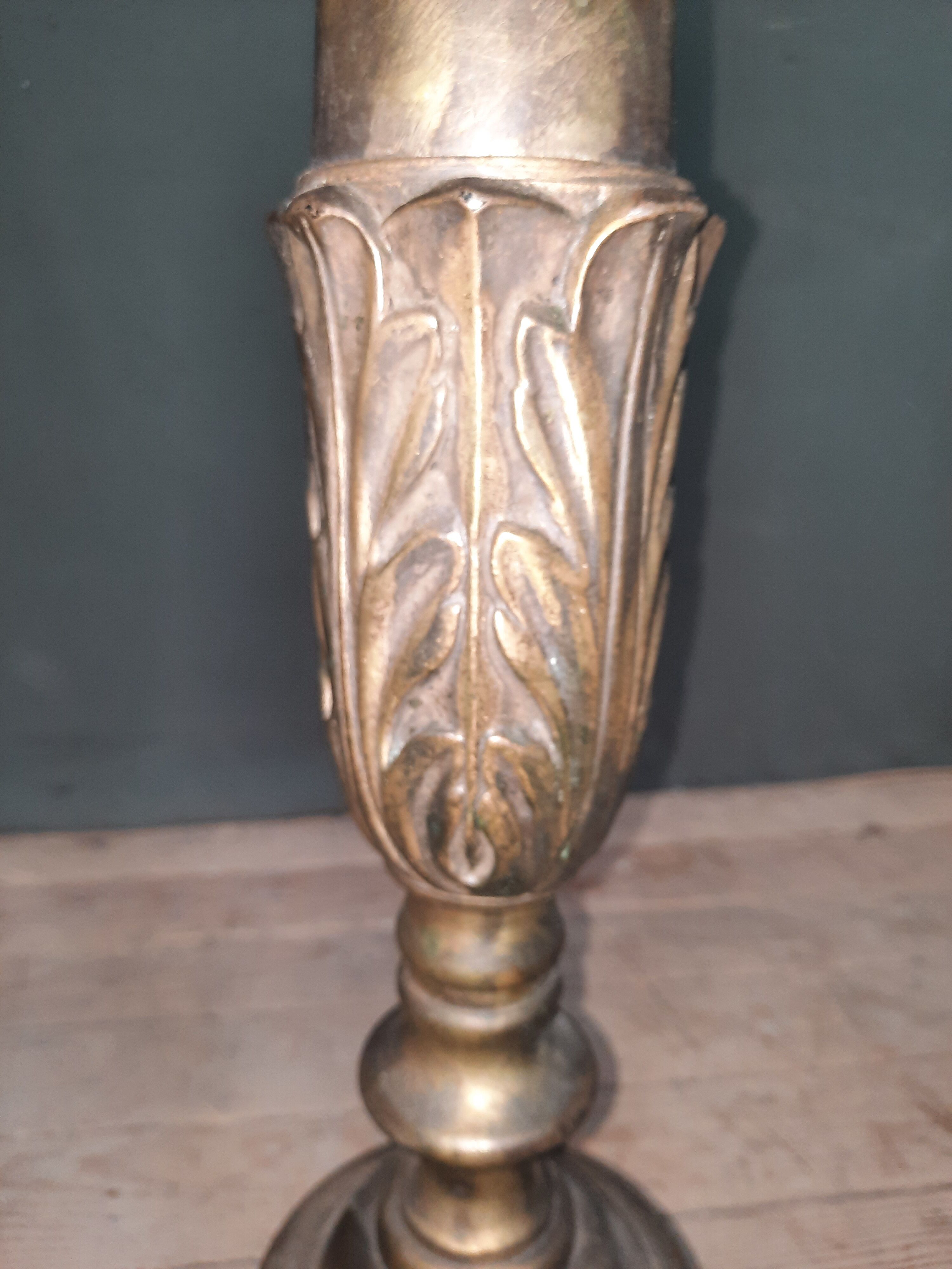 Metal sit pick mounted in lamppost