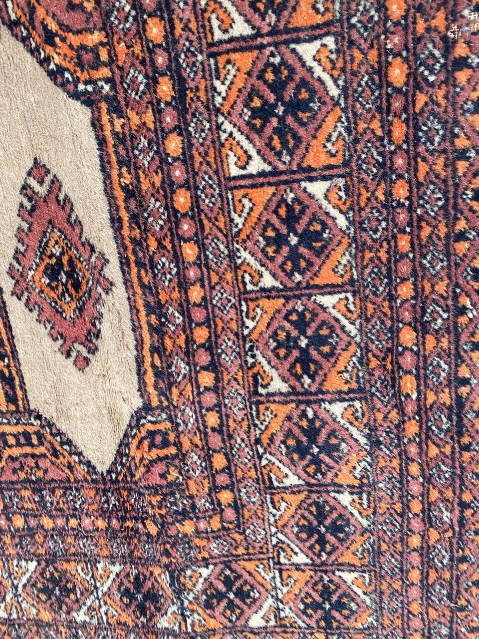 Vintage carpet pakistan drawings bokhara handmade 124x186 cm