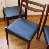 4 Scandinavian chairs in wood and faux leather, 1970.