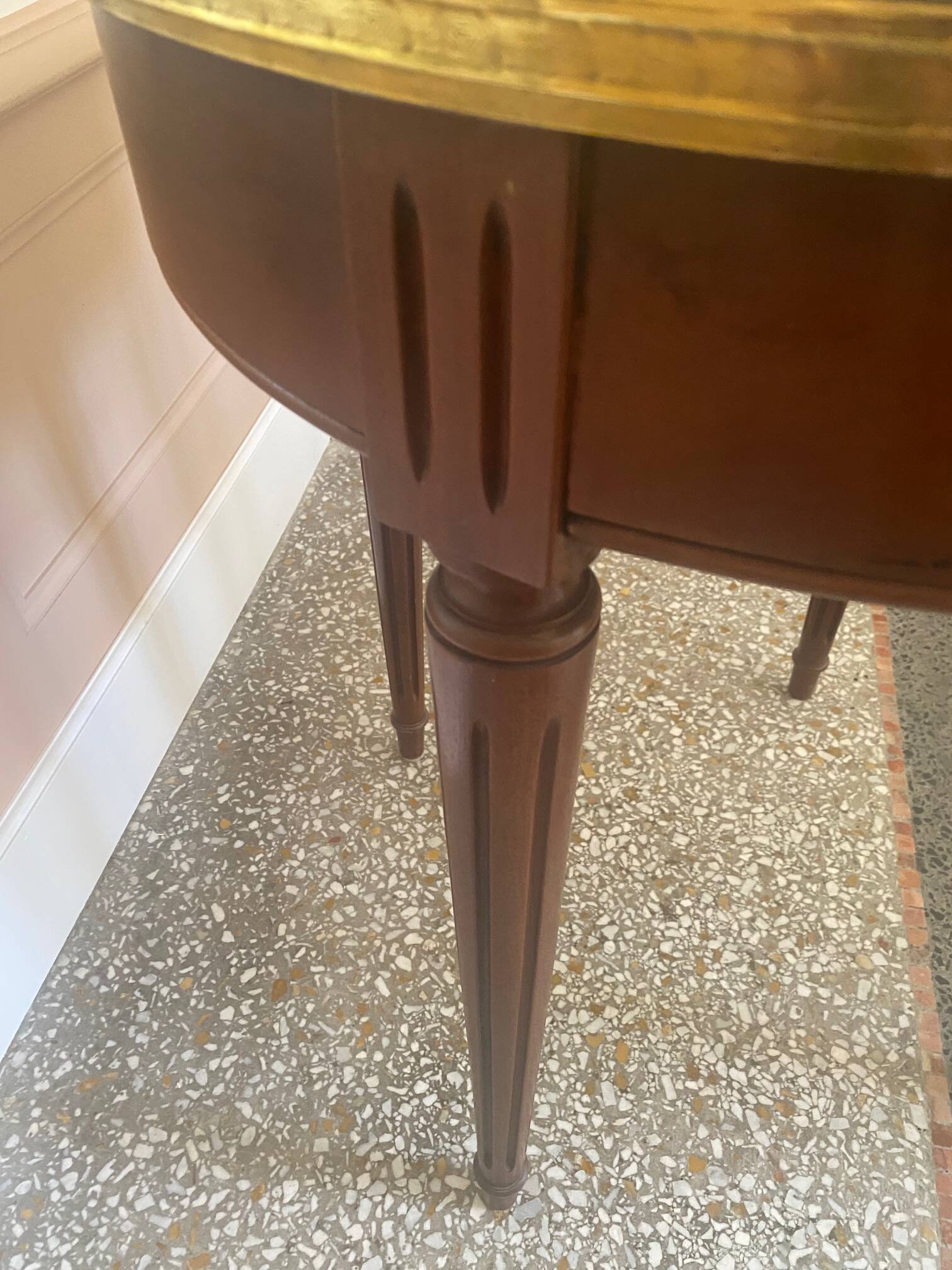 Table bouillotte
