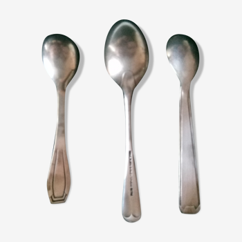 3 Teaspoons silver metal