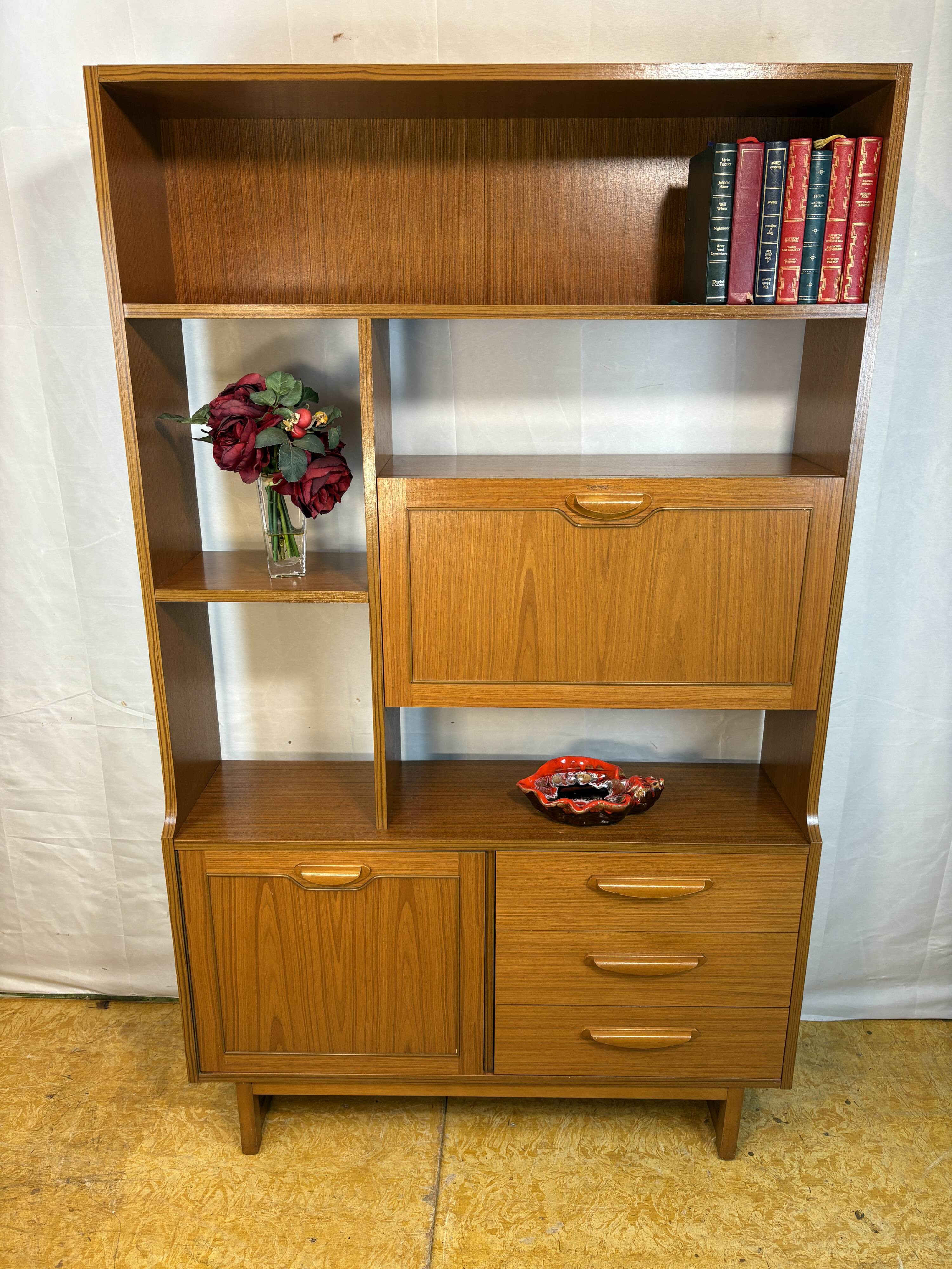 Mid-Century Retro Vintage Room Divider / Shelving Unit by Stonehill – State
