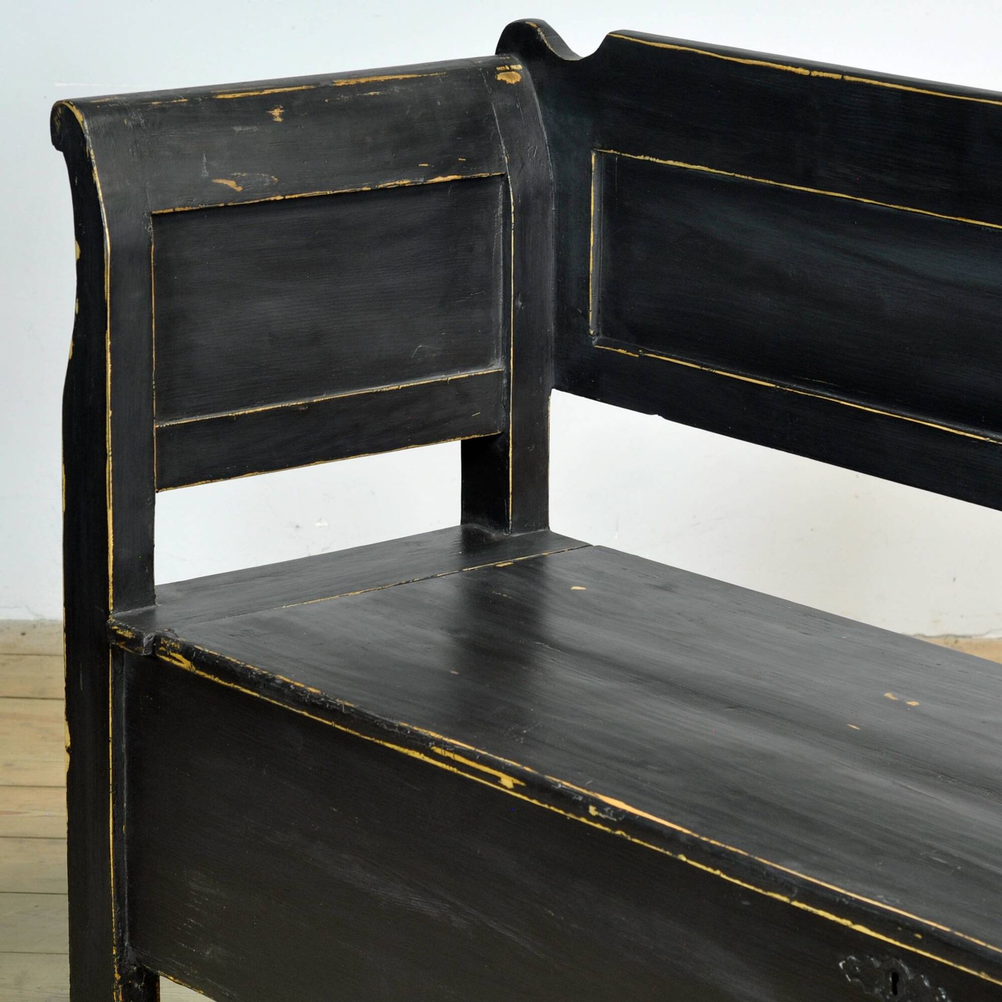 Antique pine drop-top bench, 1900s