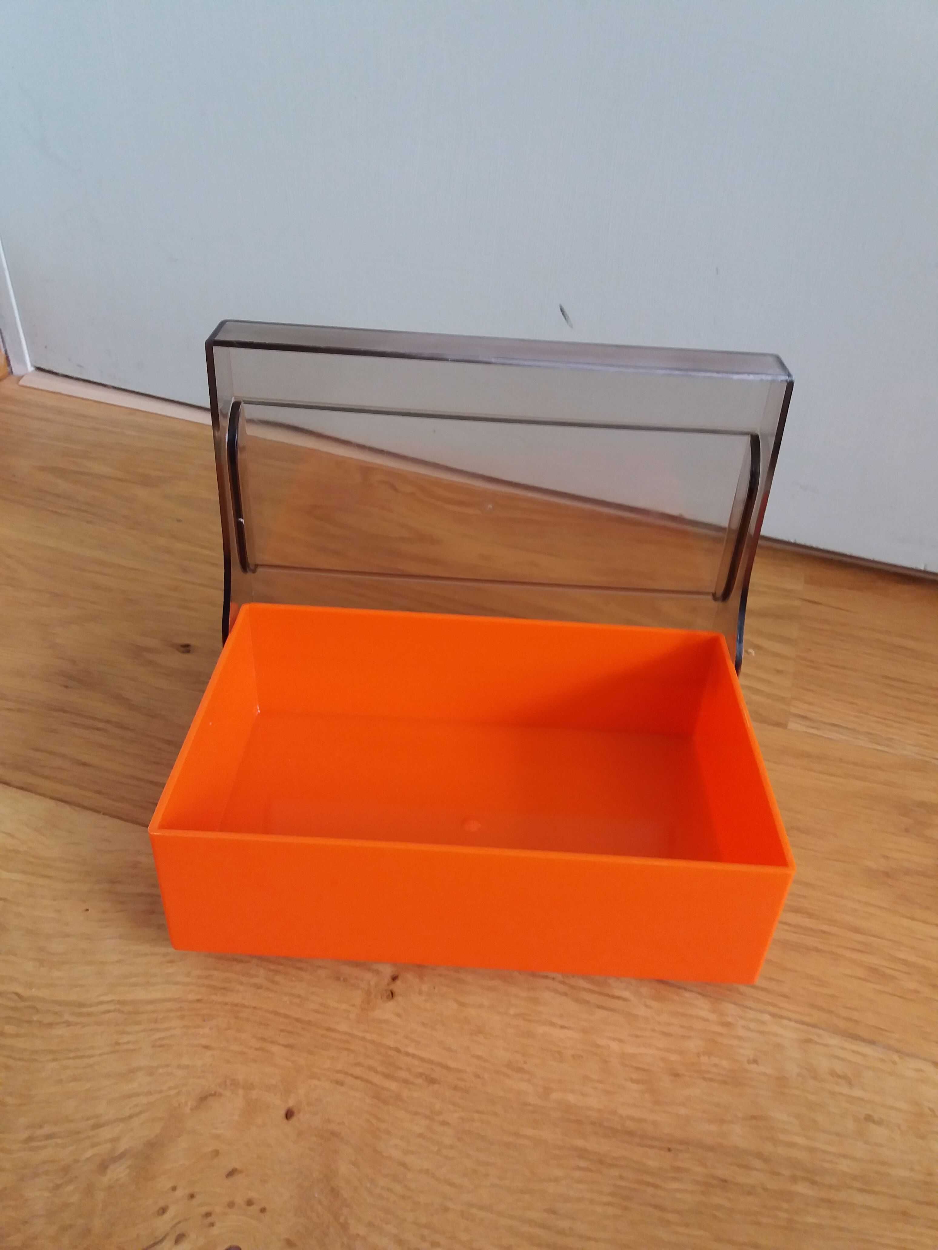 Sugar box 70s orange