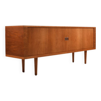 Early RY25 Sideboard by Hans J. Wegner for Ry Møbler