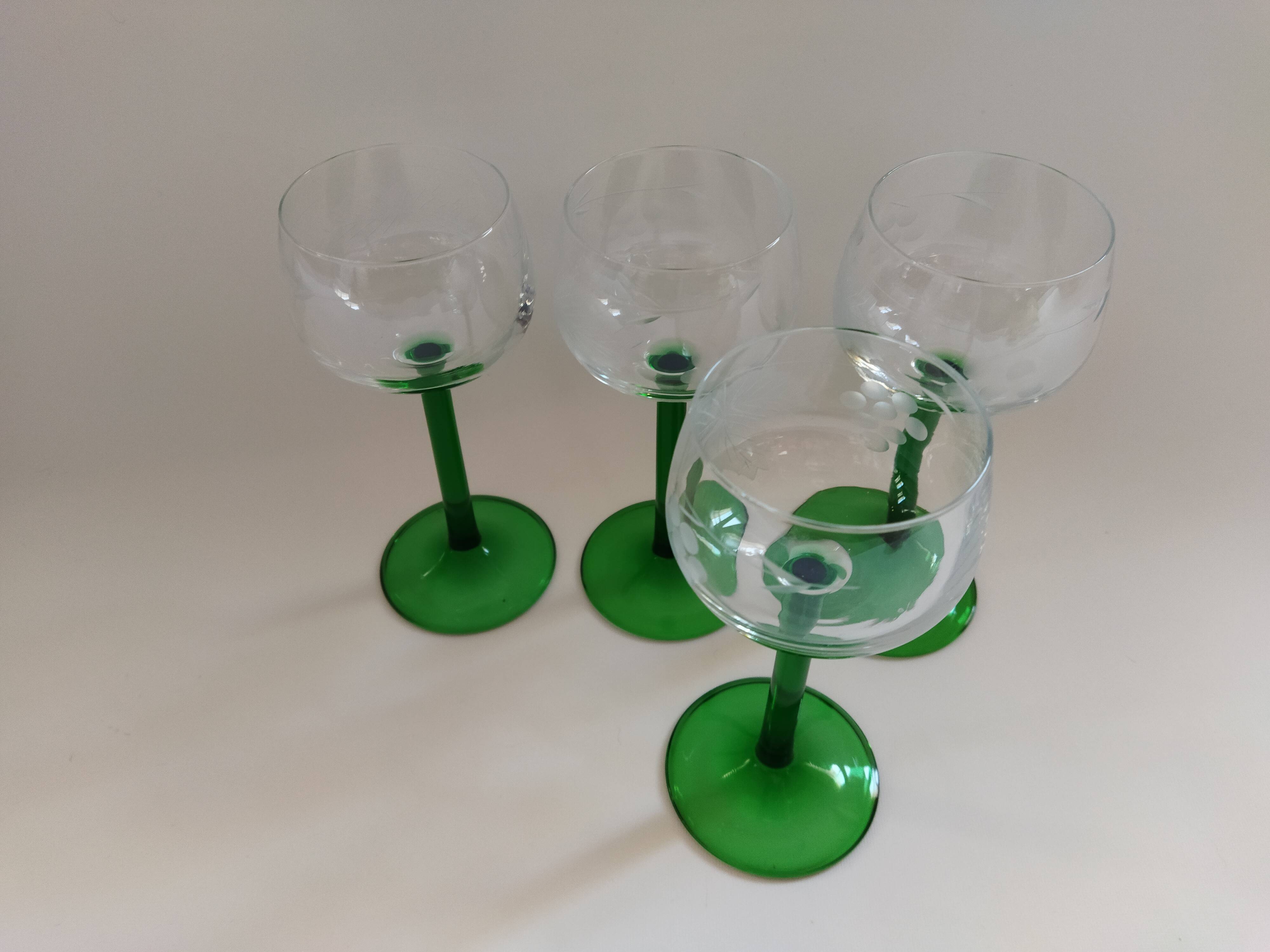 Verres à vin d'Alsace gravés