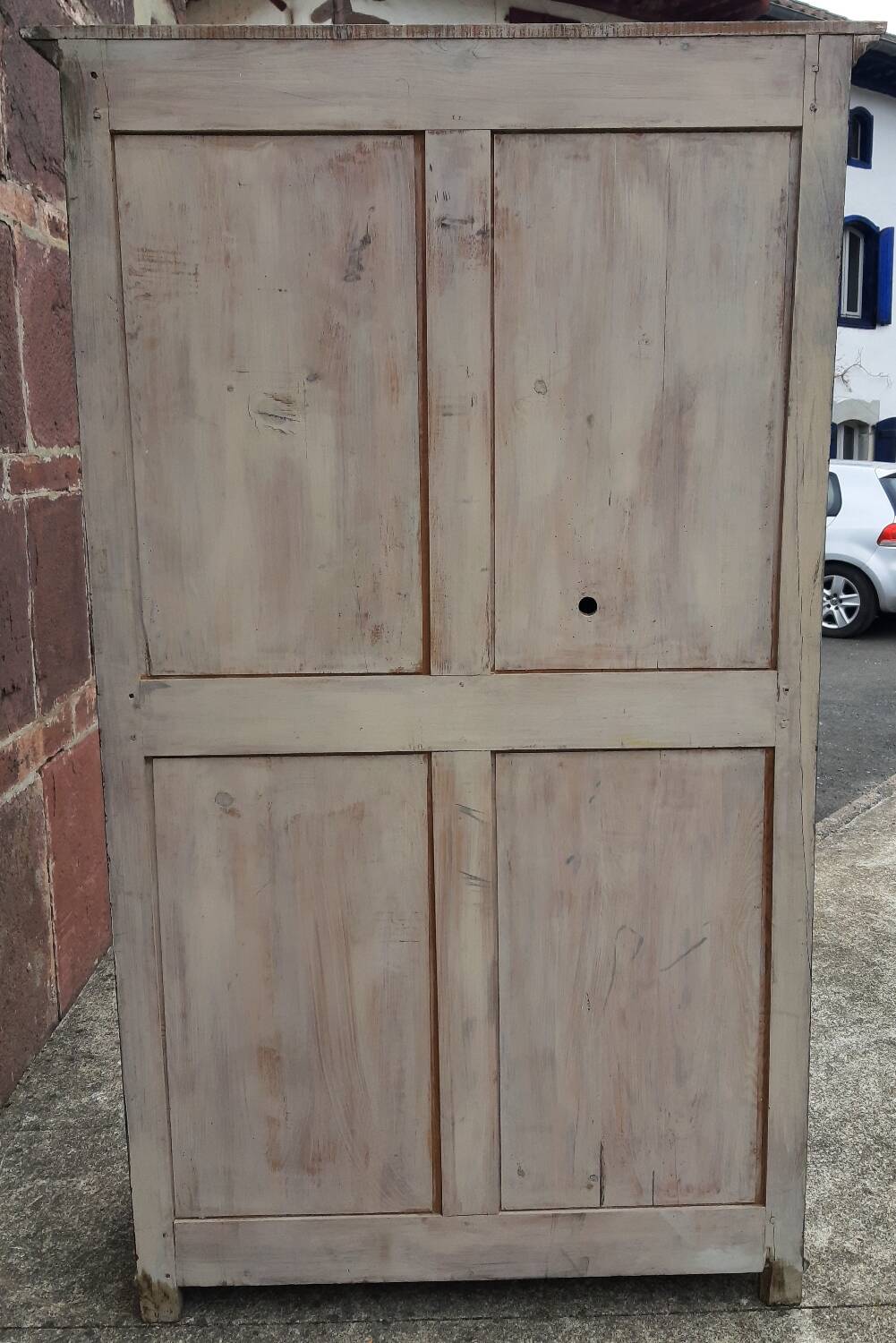 Wardrobe (shelves and/or hanging space)