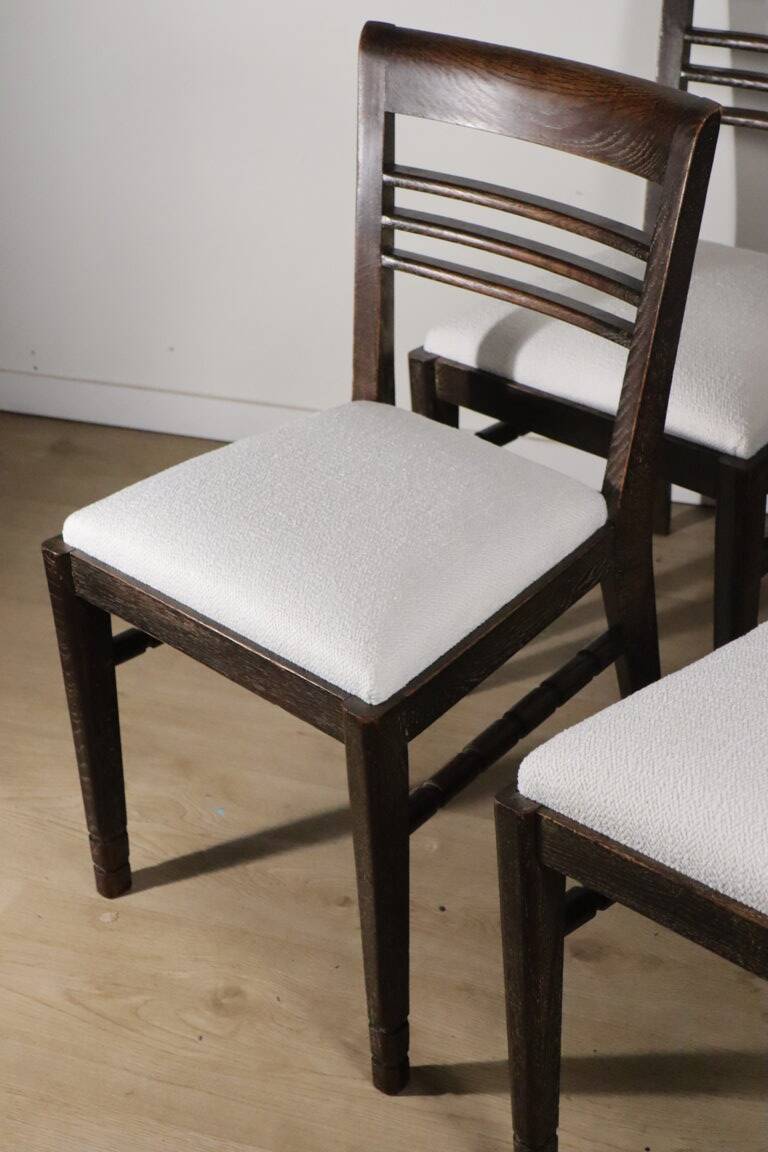 Set of 4 modernist chairs in oak and boucle fabric - 1940