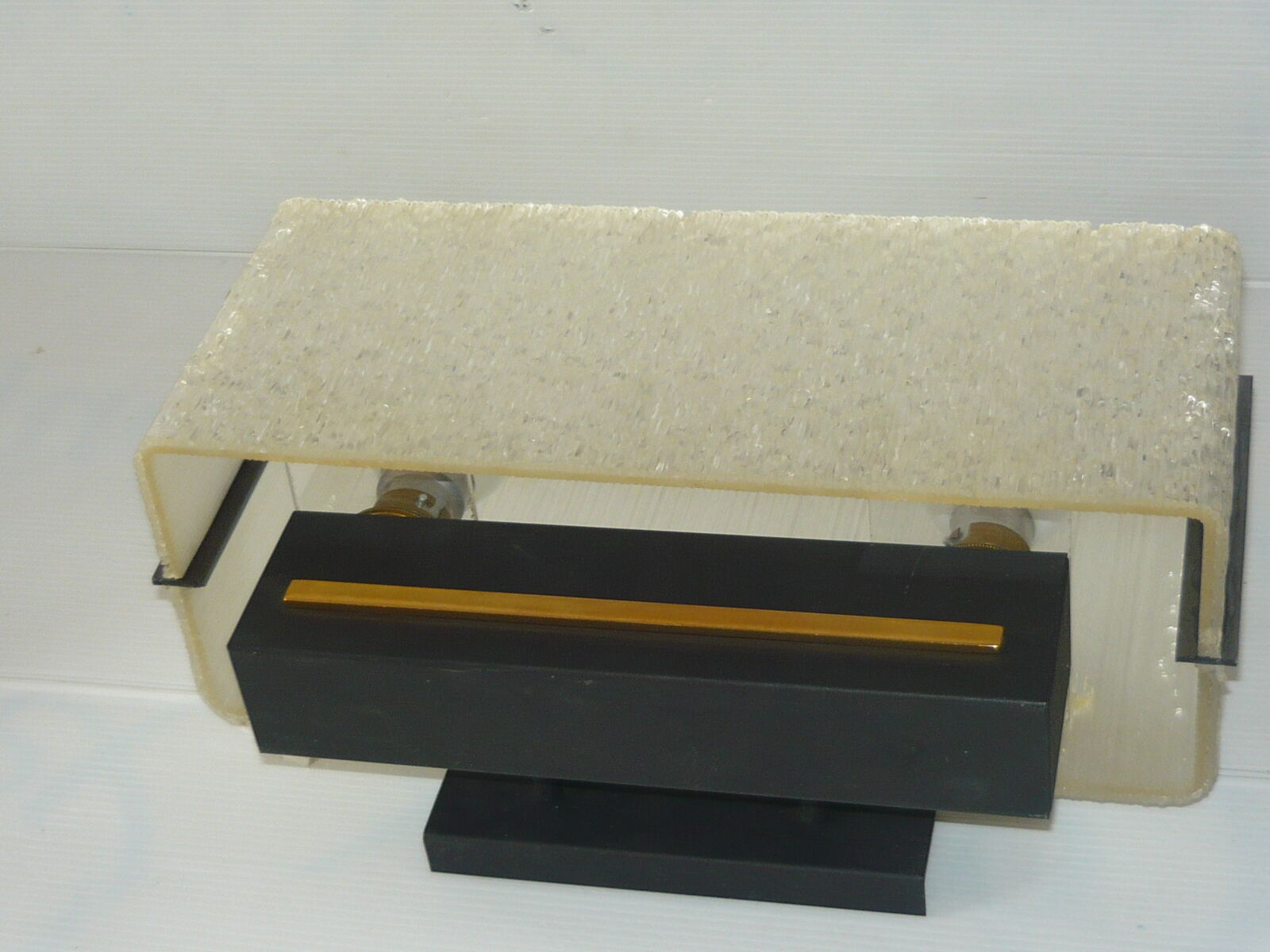 Paire d'appliques de la maison Arlus en perspex 1960