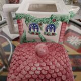 Vintage English cottage teapot