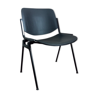 Piretti's DSC 106 chair for Castelli