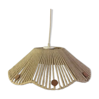 Suspension wood and wool