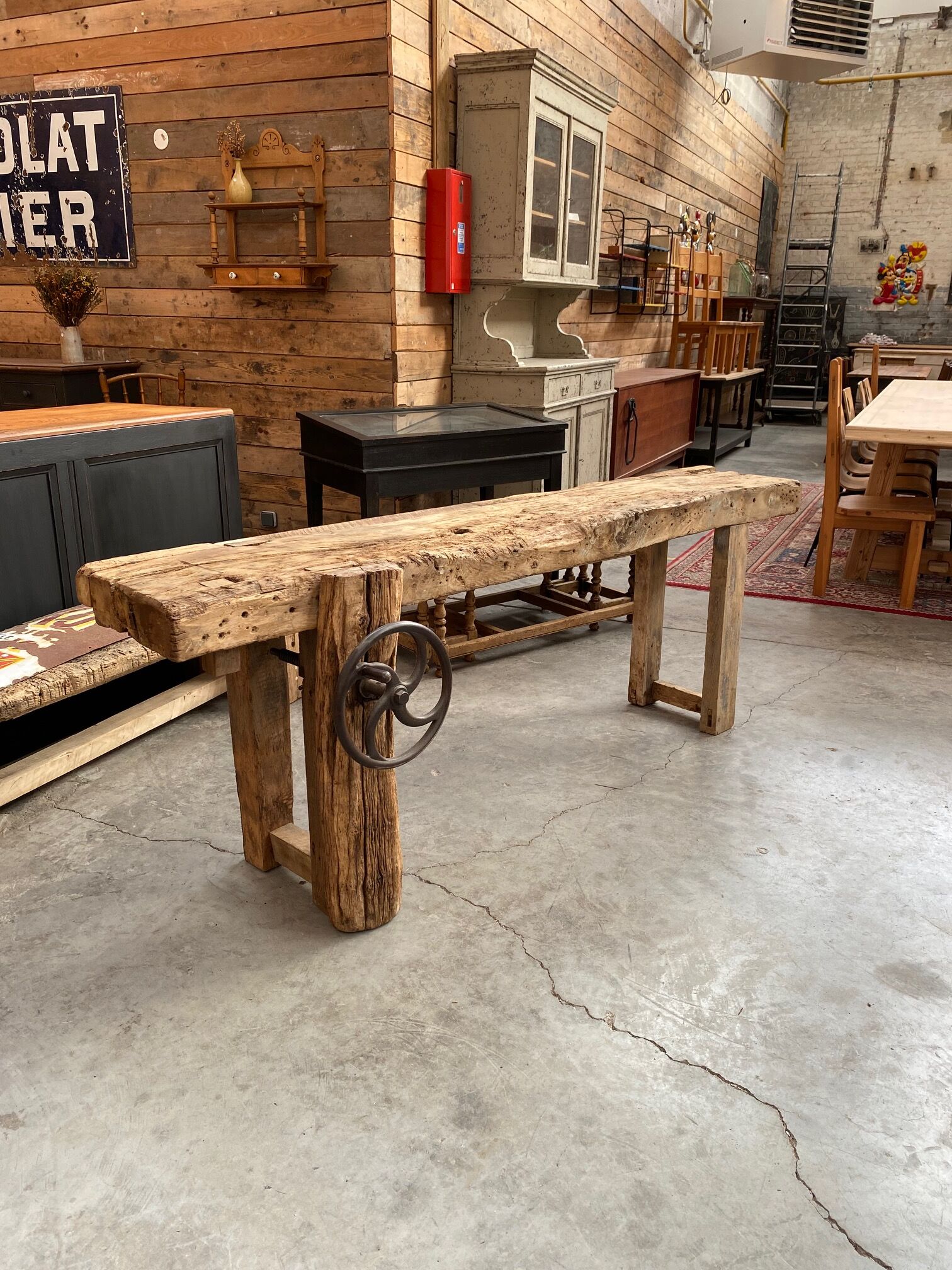 Old established console