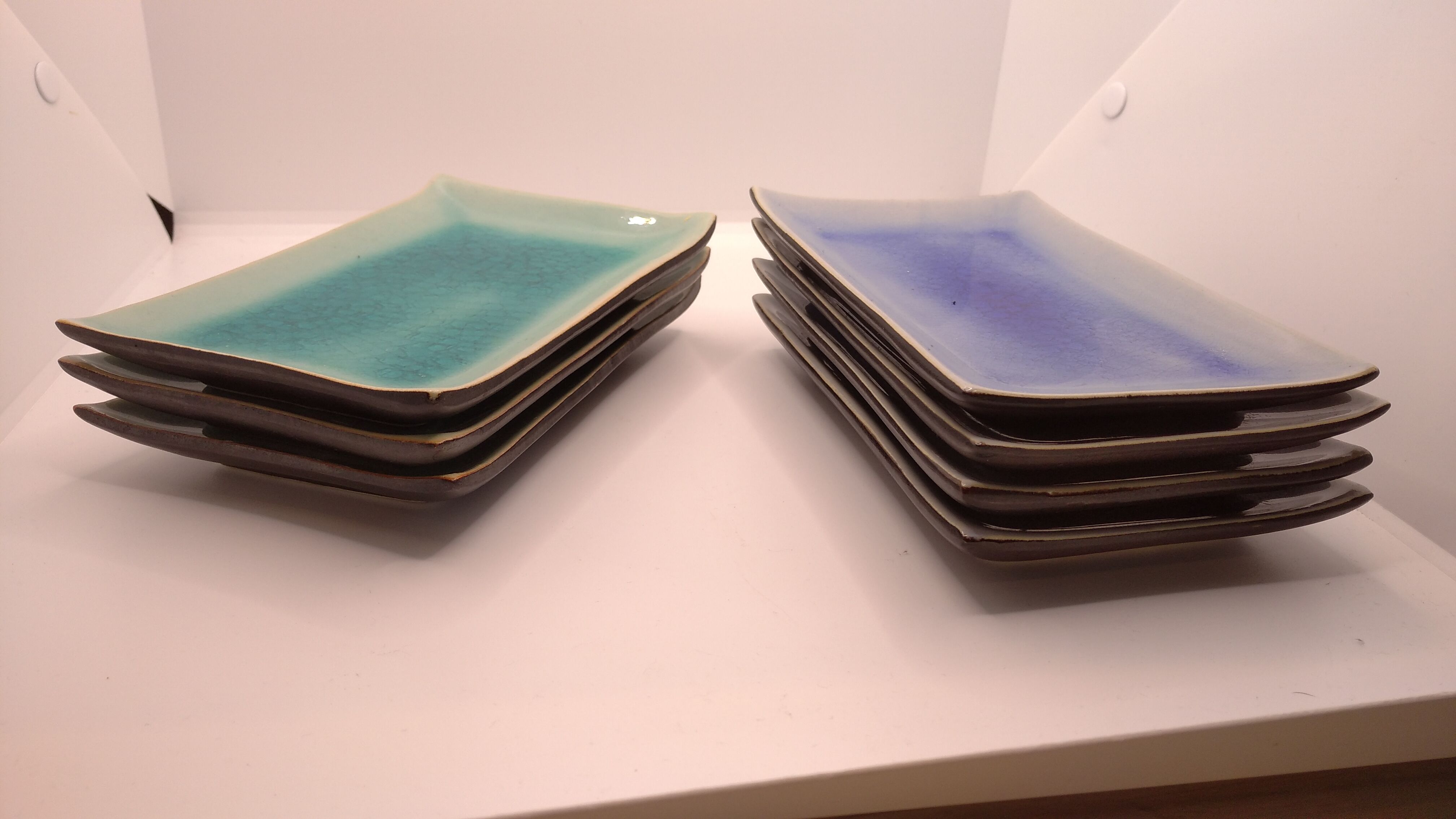 Rectangular ceramic ramekins