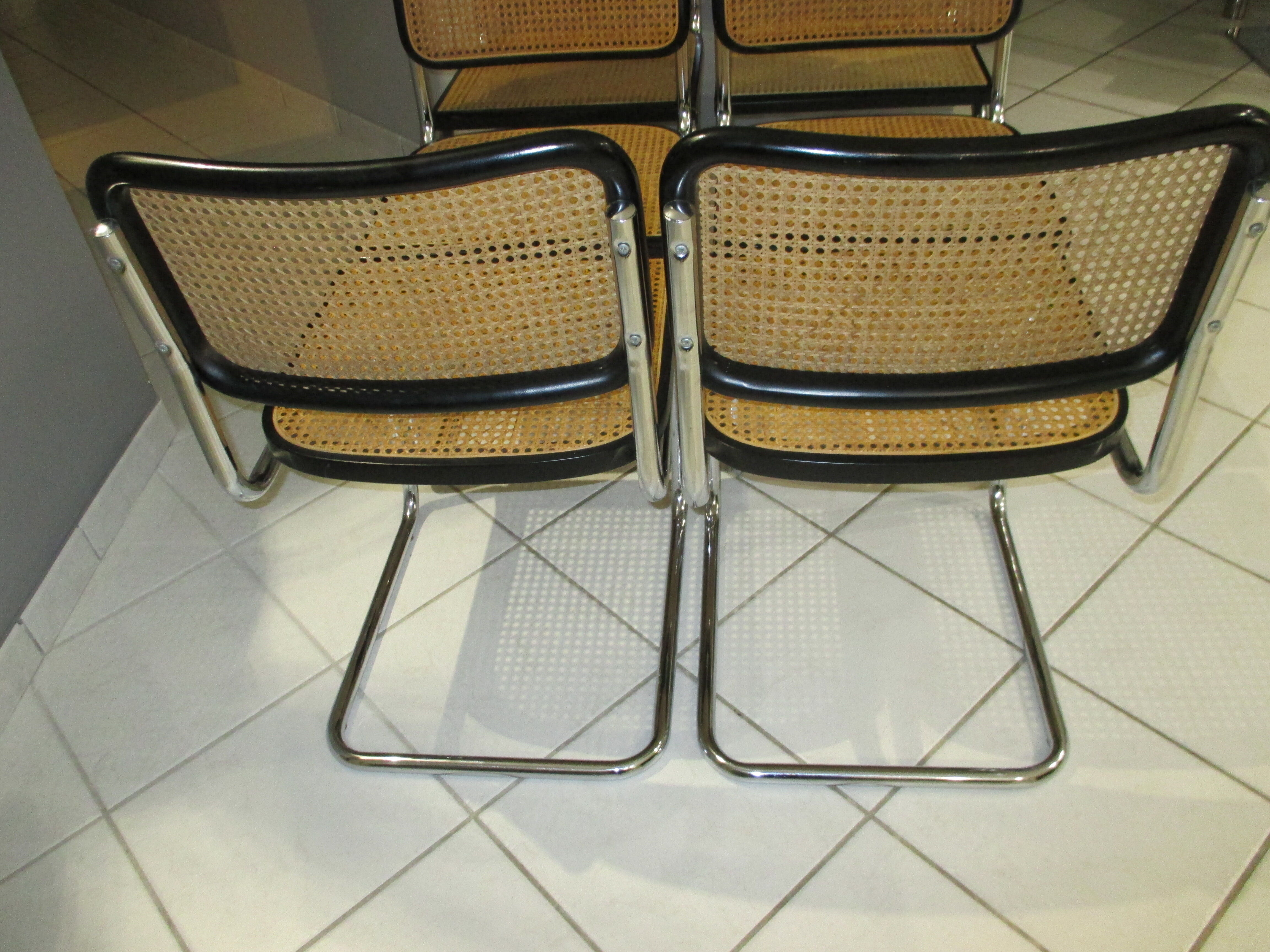 Suite 6 chaises Cesca B32 Marcel Breuer vintage des années 70