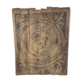 Plafond en bois sculpté