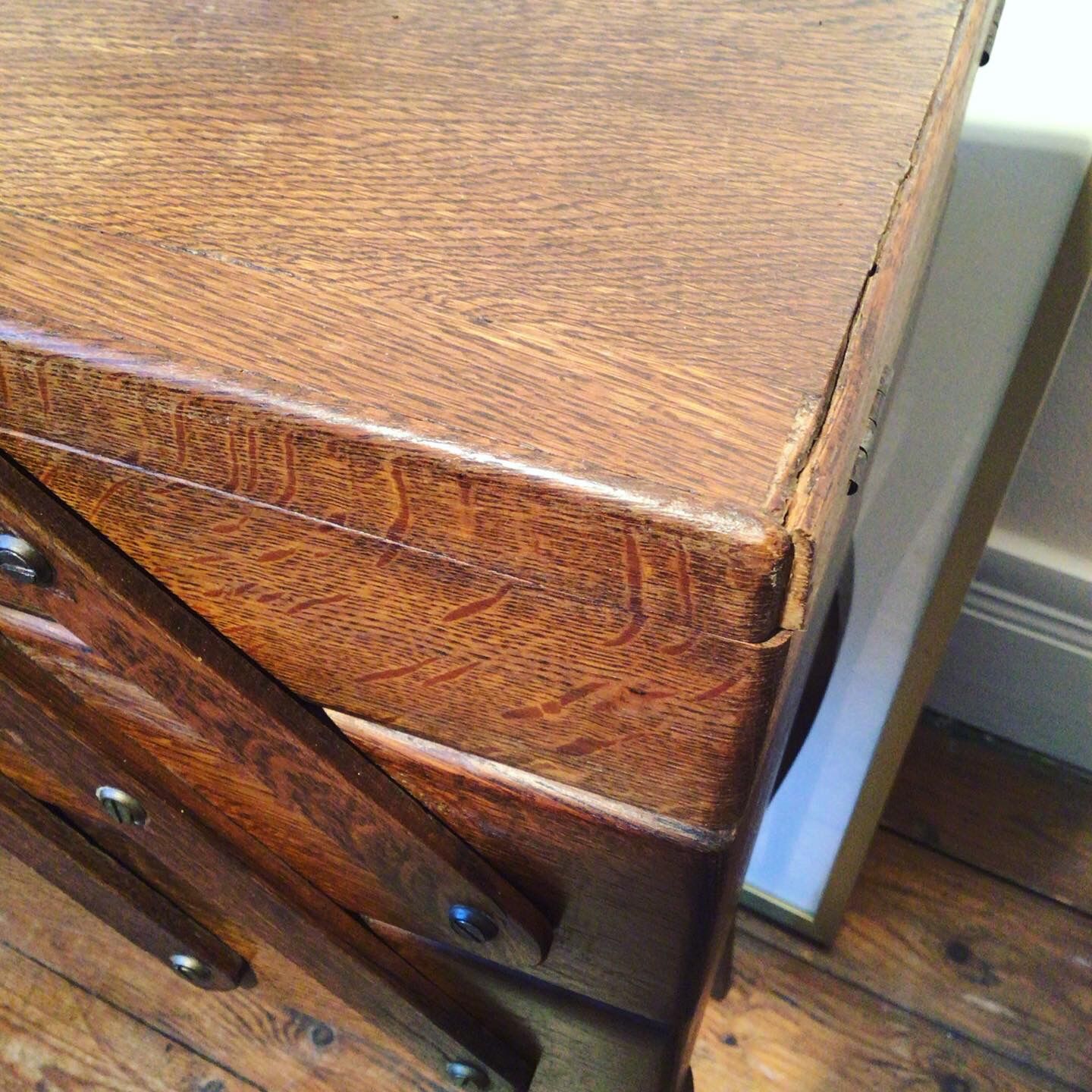 Wooden sewing worker