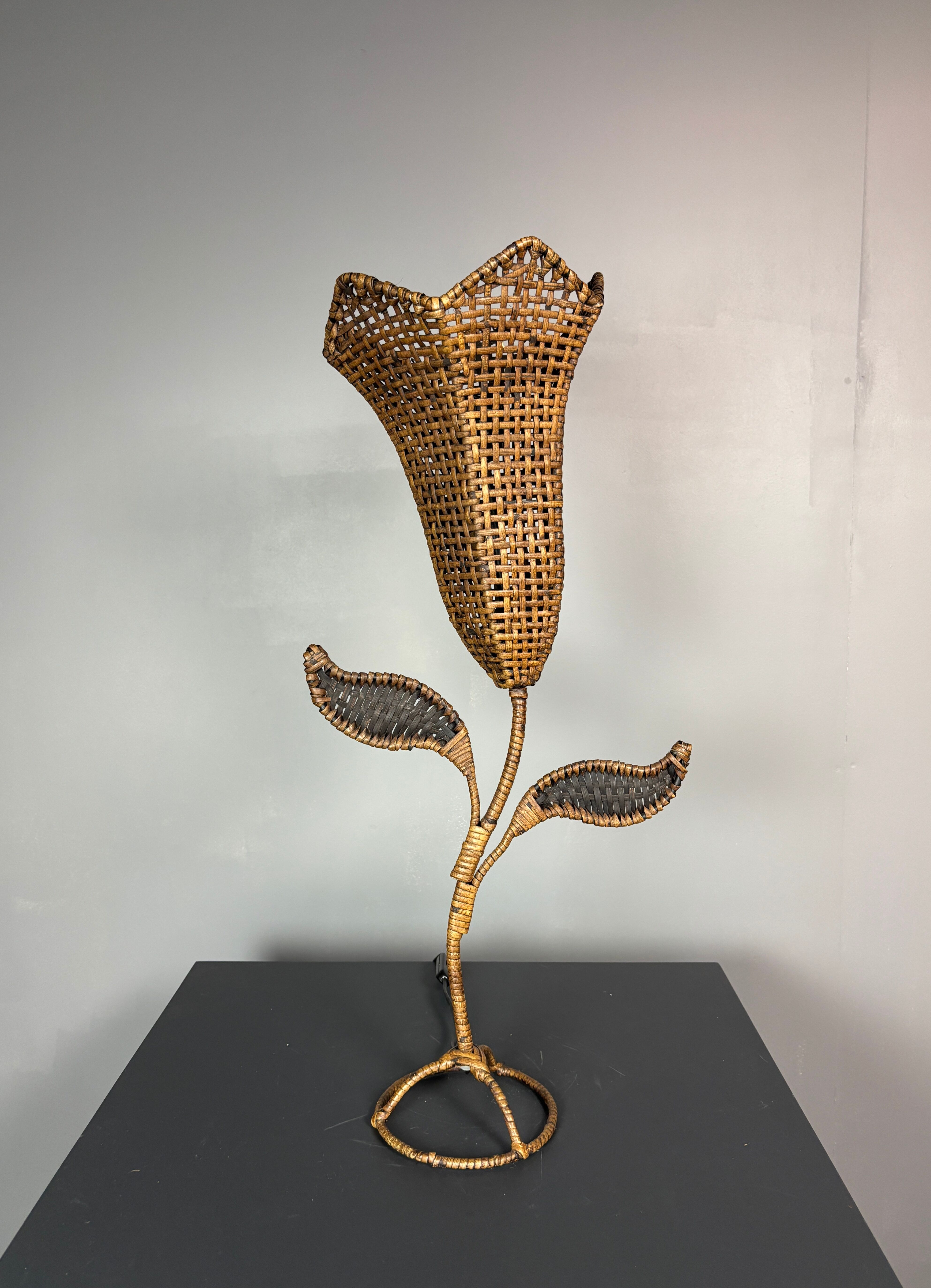 Large midcentury rattan wicker flower table lamp, 1960s