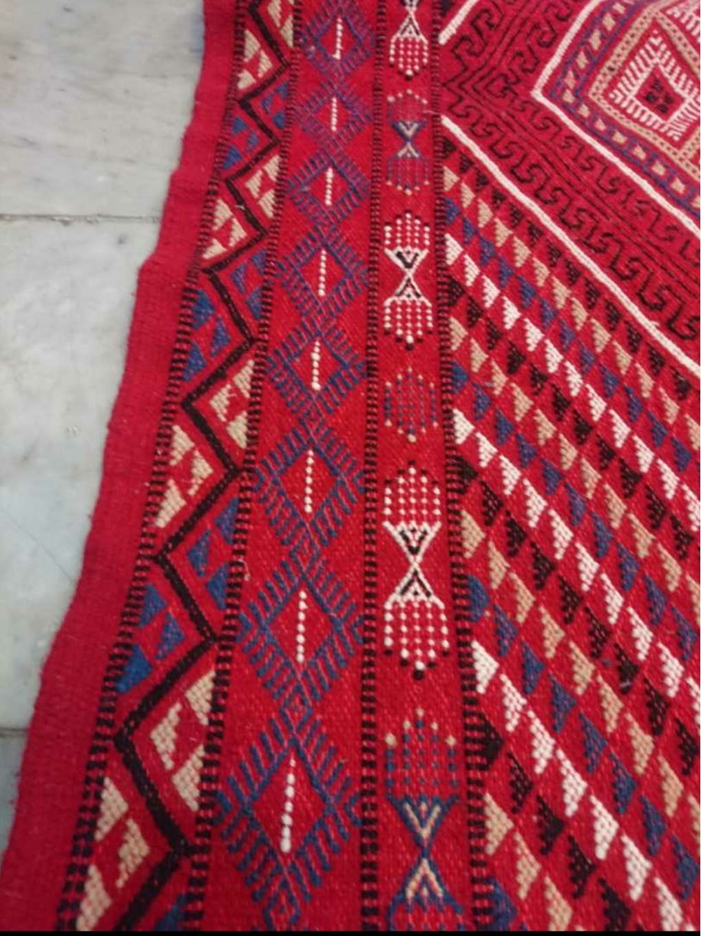 Traditional handmade margoum carpet in pure wool