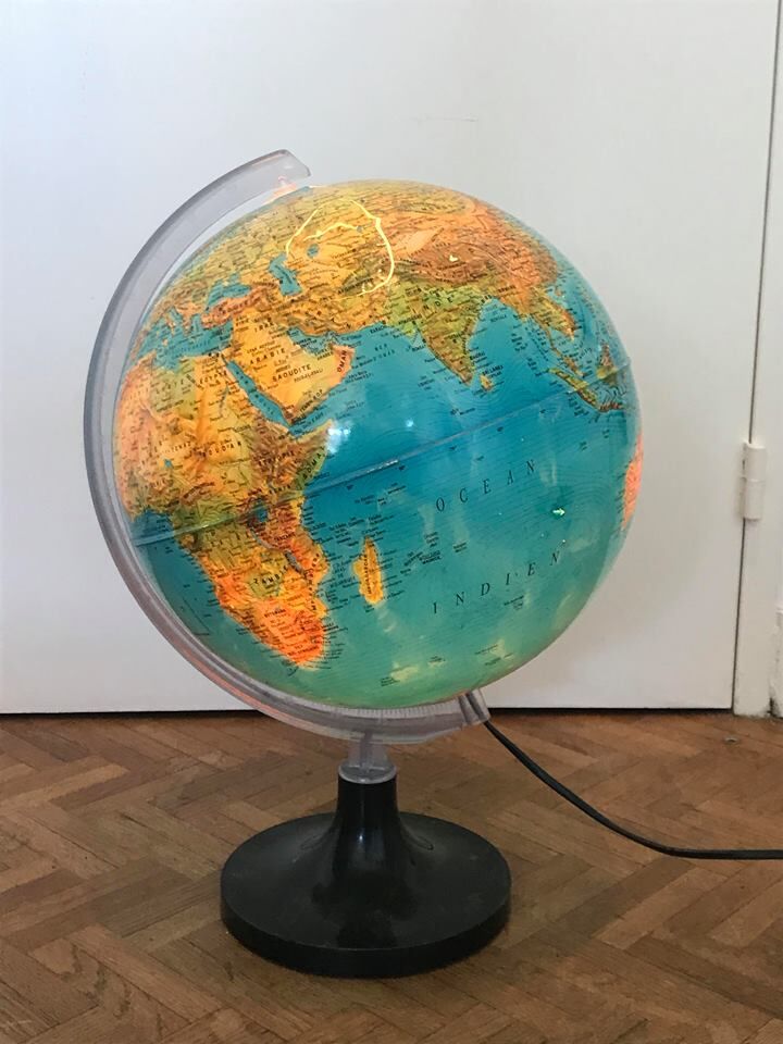 Light globe