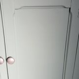 Parisian green buffet