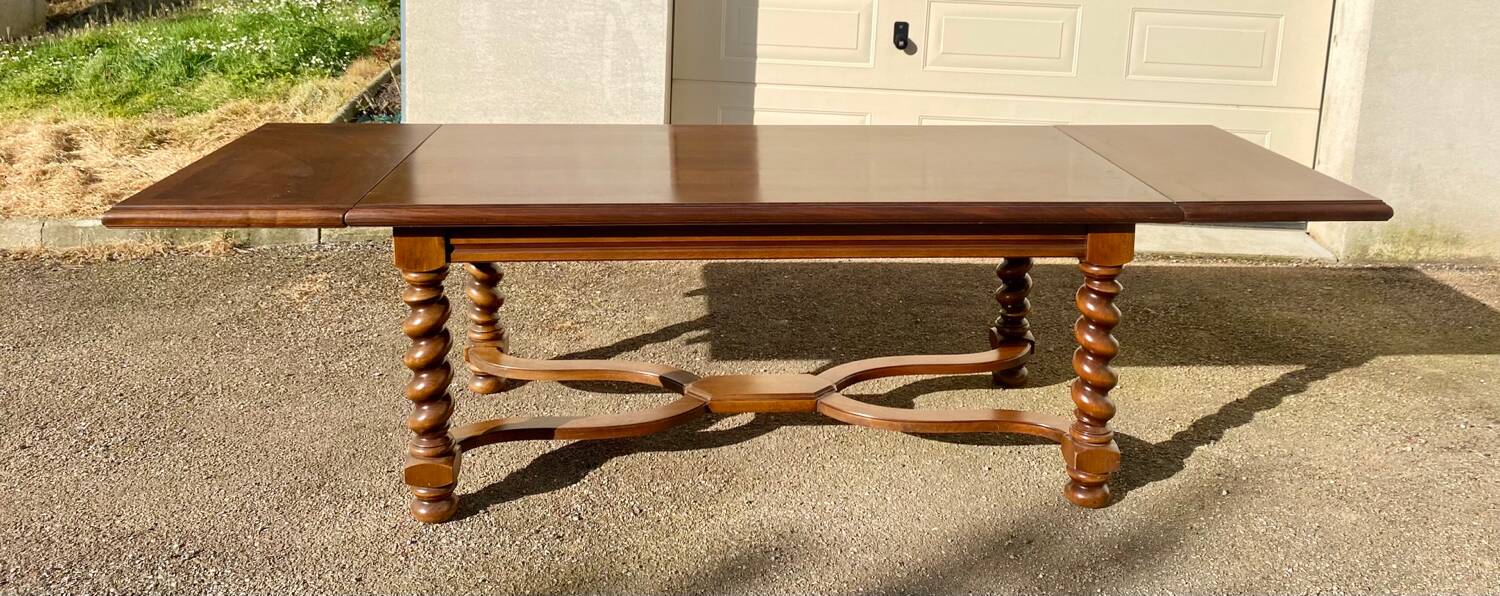 Rustic extendable French farmhouse table, Louis XIII period style extendable