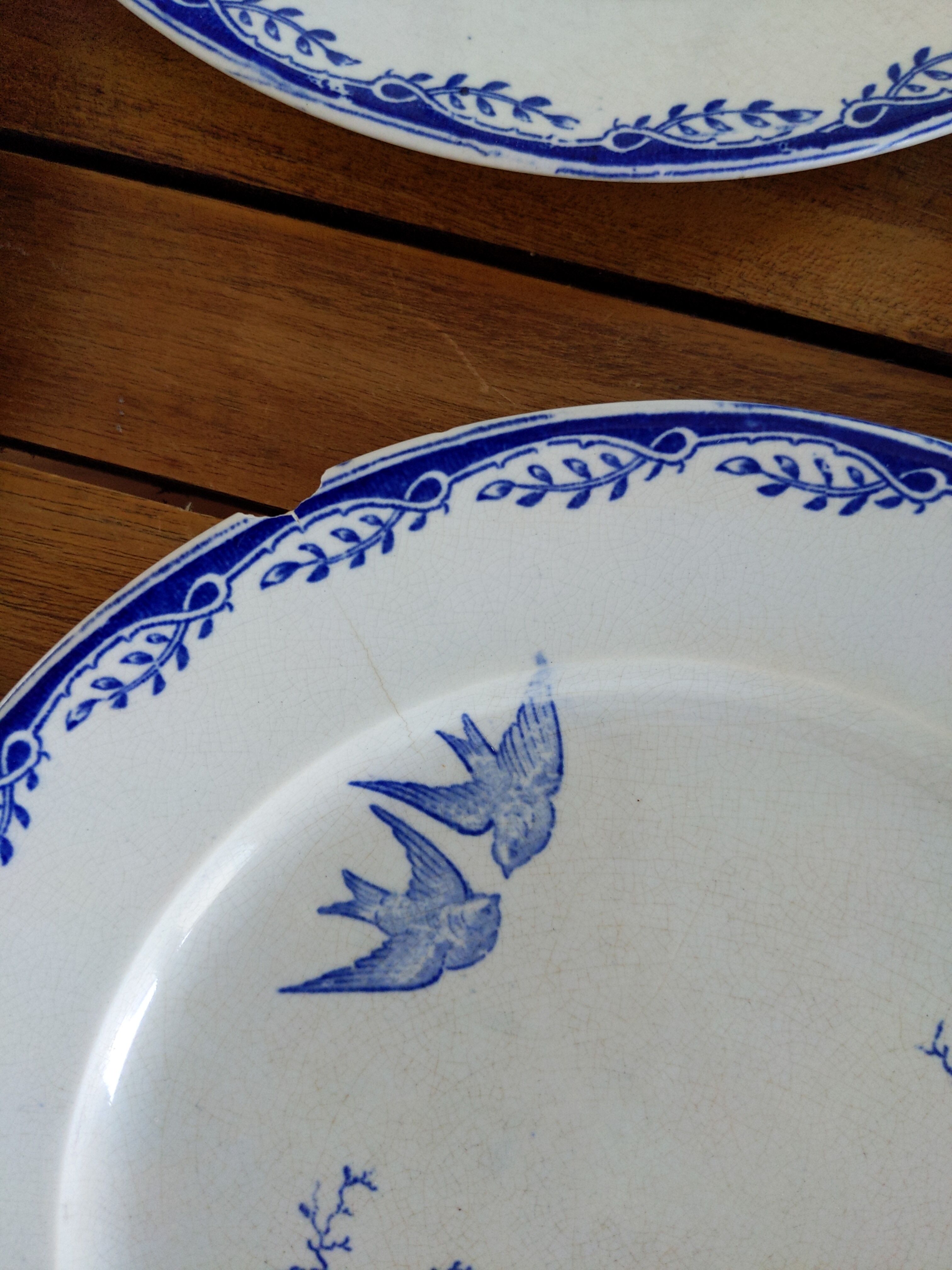 4 old iron earth plates Sarreguemines Watteau