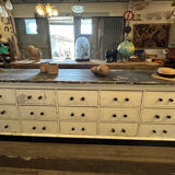 Countertop or loom cabinet with panel drawers