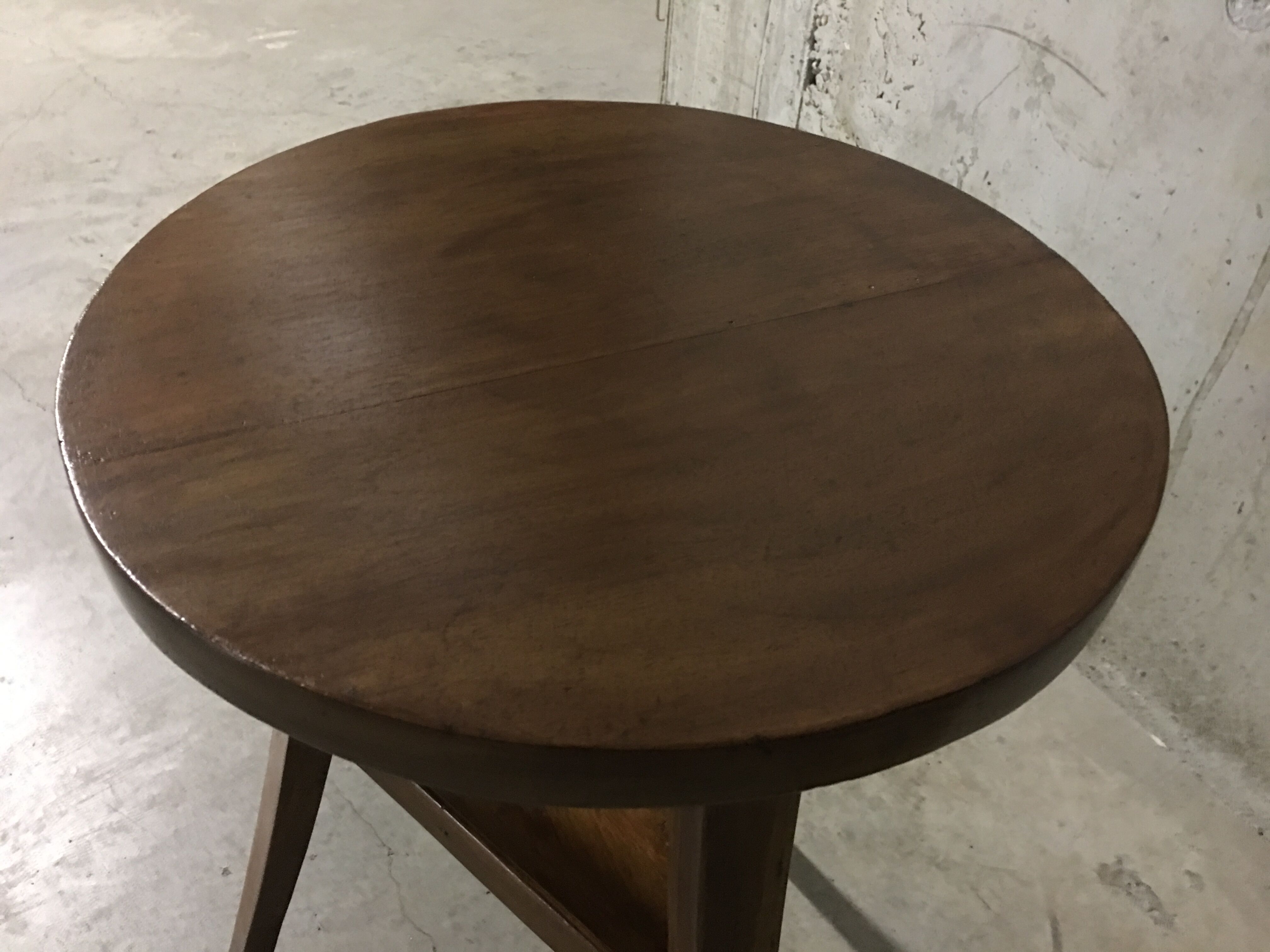 Table tripod 50 years