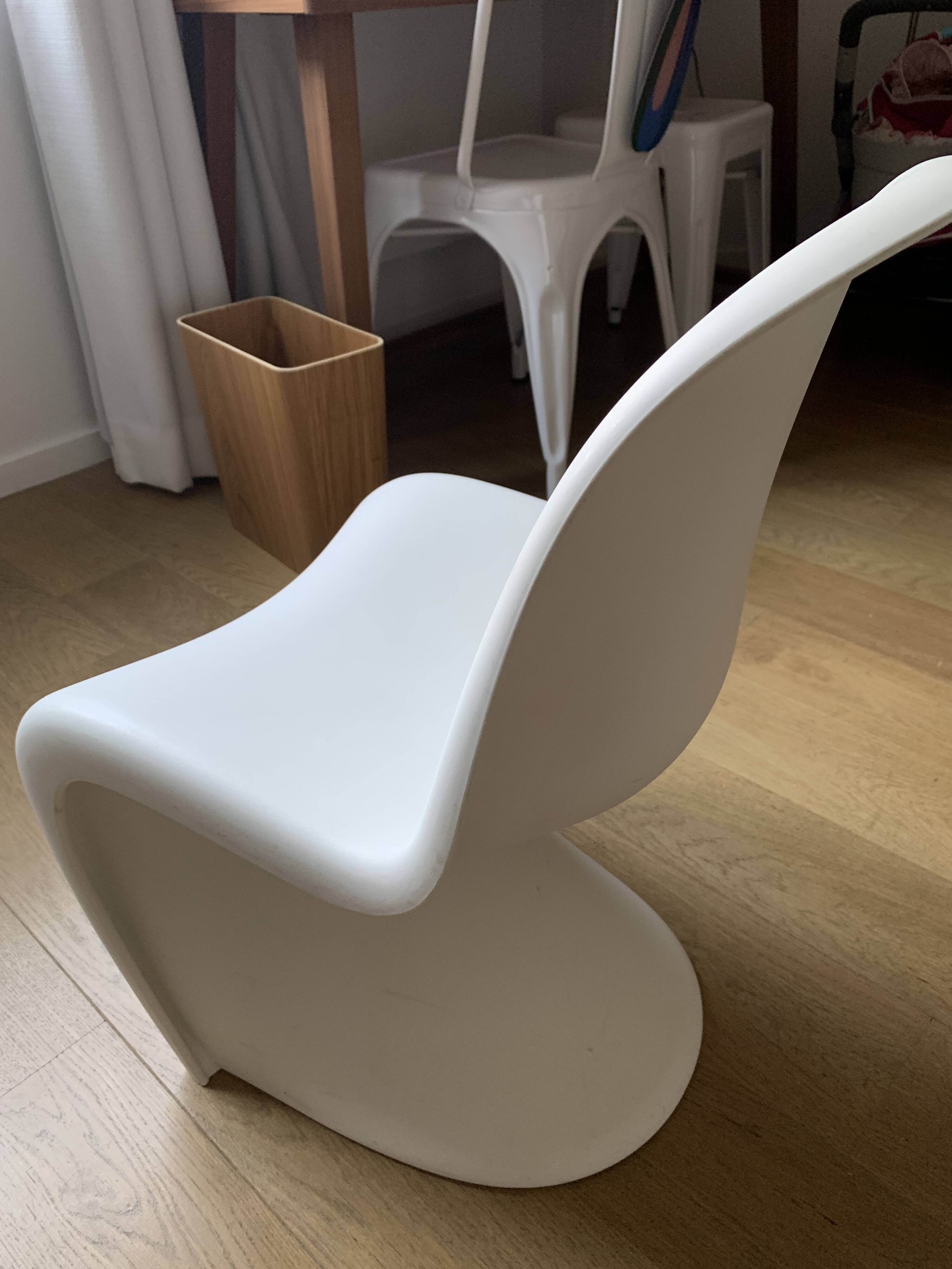 Panton Junior chair in white color